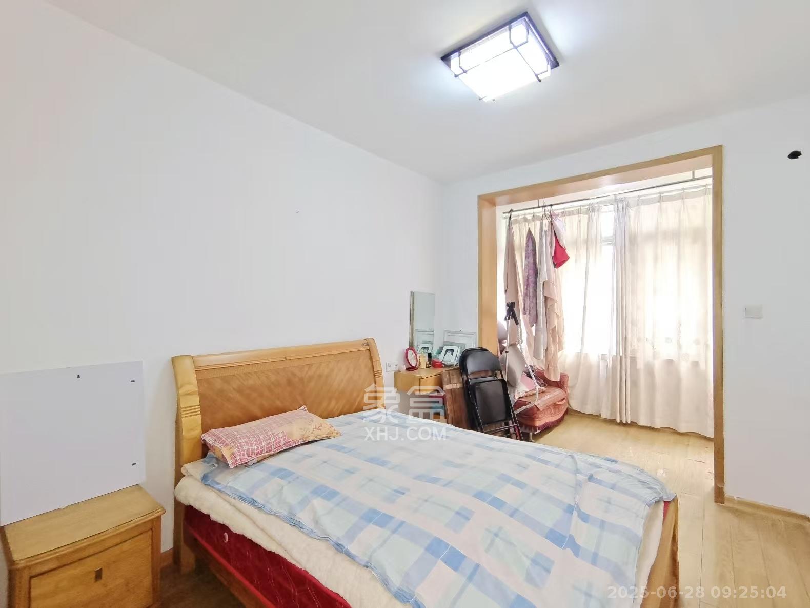 湖开小区(湖南开关厂宿舍)/南大桥社区 2室1厅1卫 1300.0元/月 湖开小区(湖南开关厂宿舍)/南大桥社区 2室1厅1卫 1300.0元/月室内图