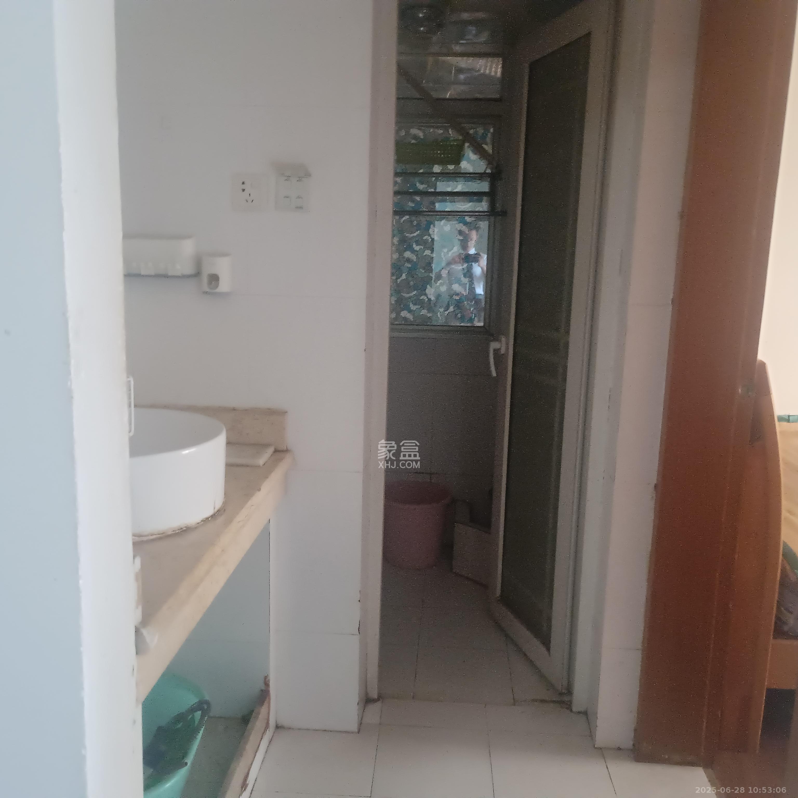 芙蓉公馆 2室1厅1卫 2300.0元/月 芙蓉公馆 2室1厅1卫 2300.0元/月室内图