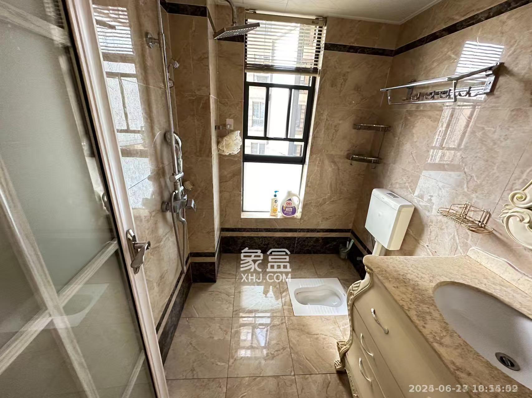 融科檀香山(融科紫檀、香山国际) 2室2厅1卫 3000.0元/月 融科檀香山(融科紫檀、香山国际) 2室2厅1卫 3000.0元/月室内图