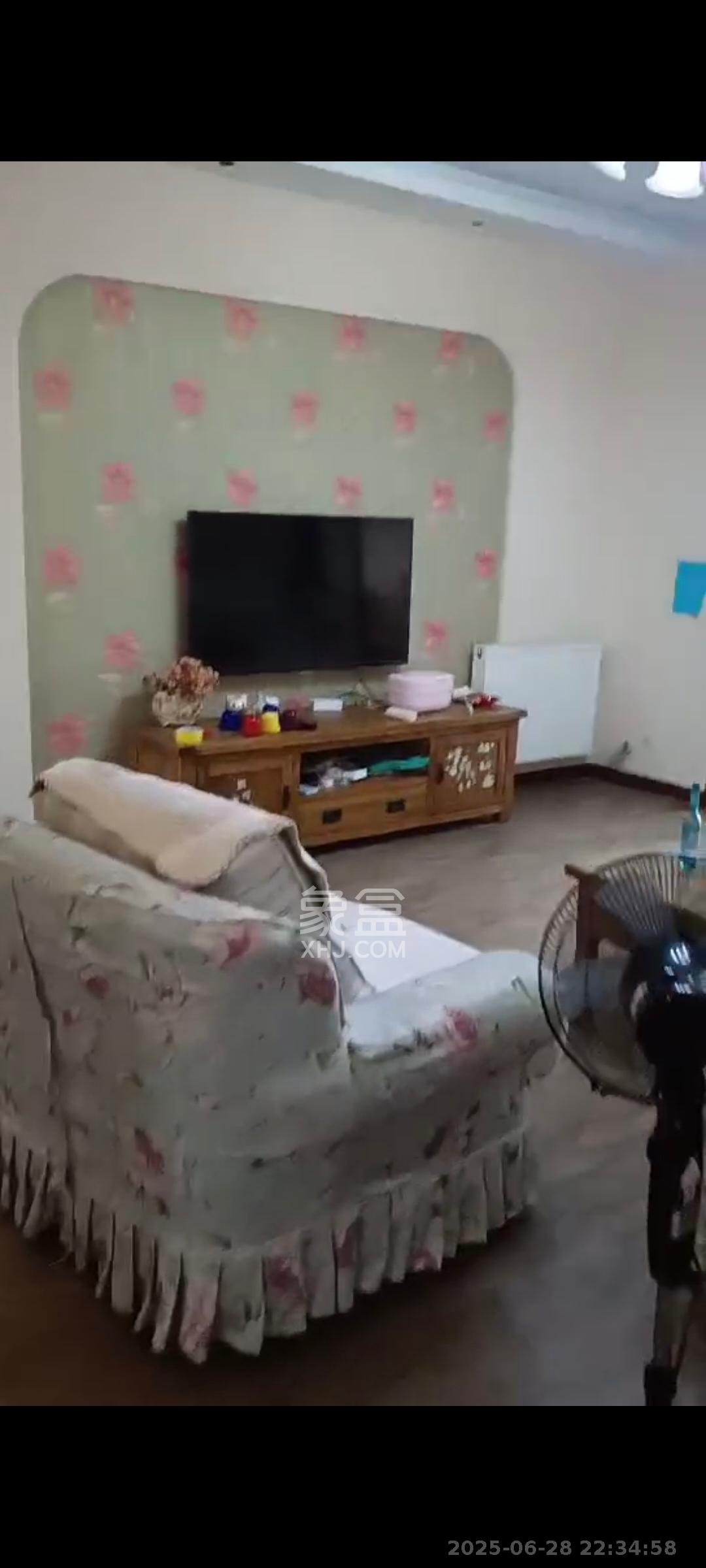 中建麓山和苑 3室2厅1卫 2100.0元/月 中建麓山和苑 3室2厅1卫 2100.0元/月室内图