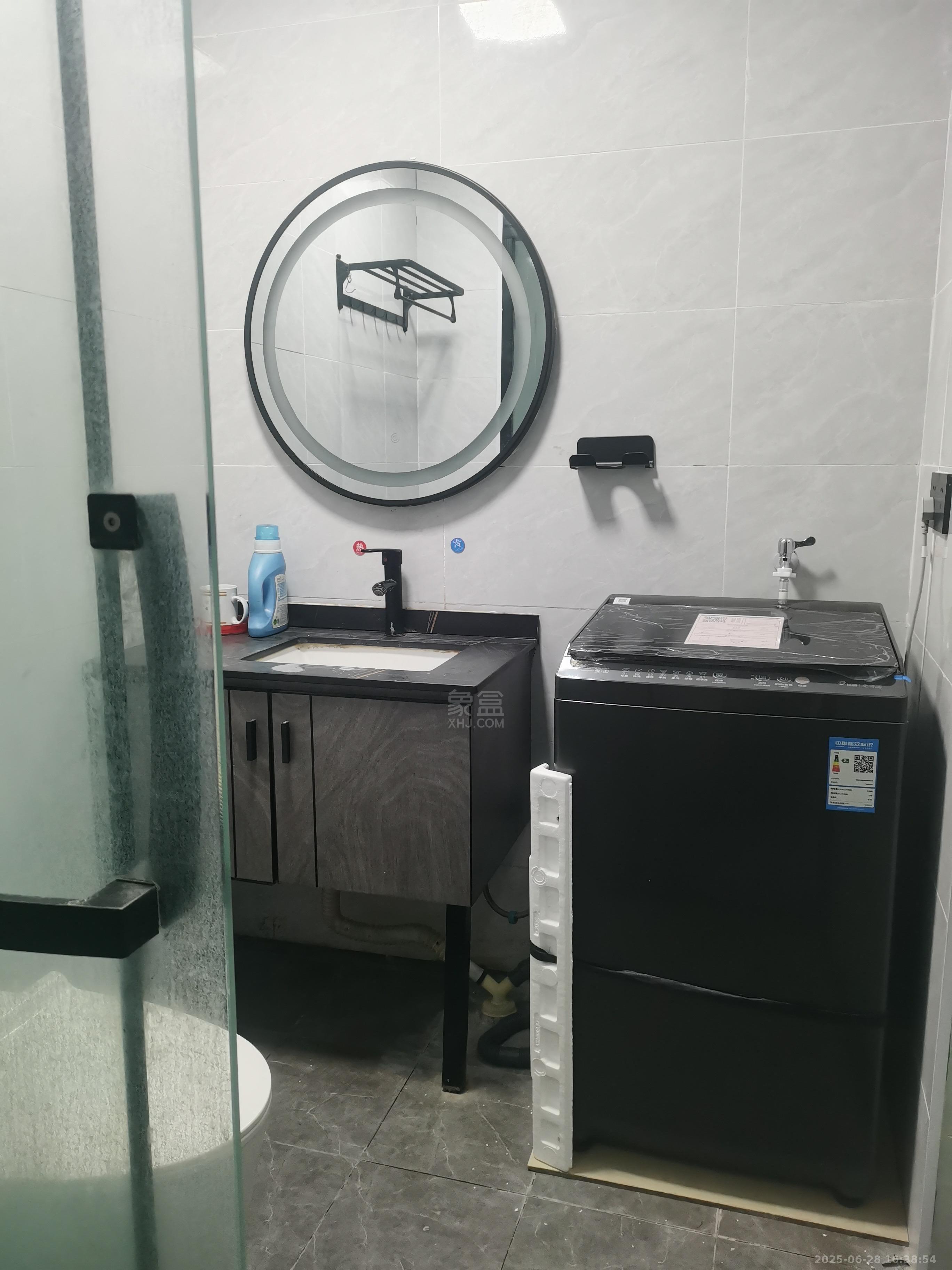 工大青年街区 1室0厅0卫 1400.0元/月 工大青年街区 1室0厅0卫 1400.0元/月室内图