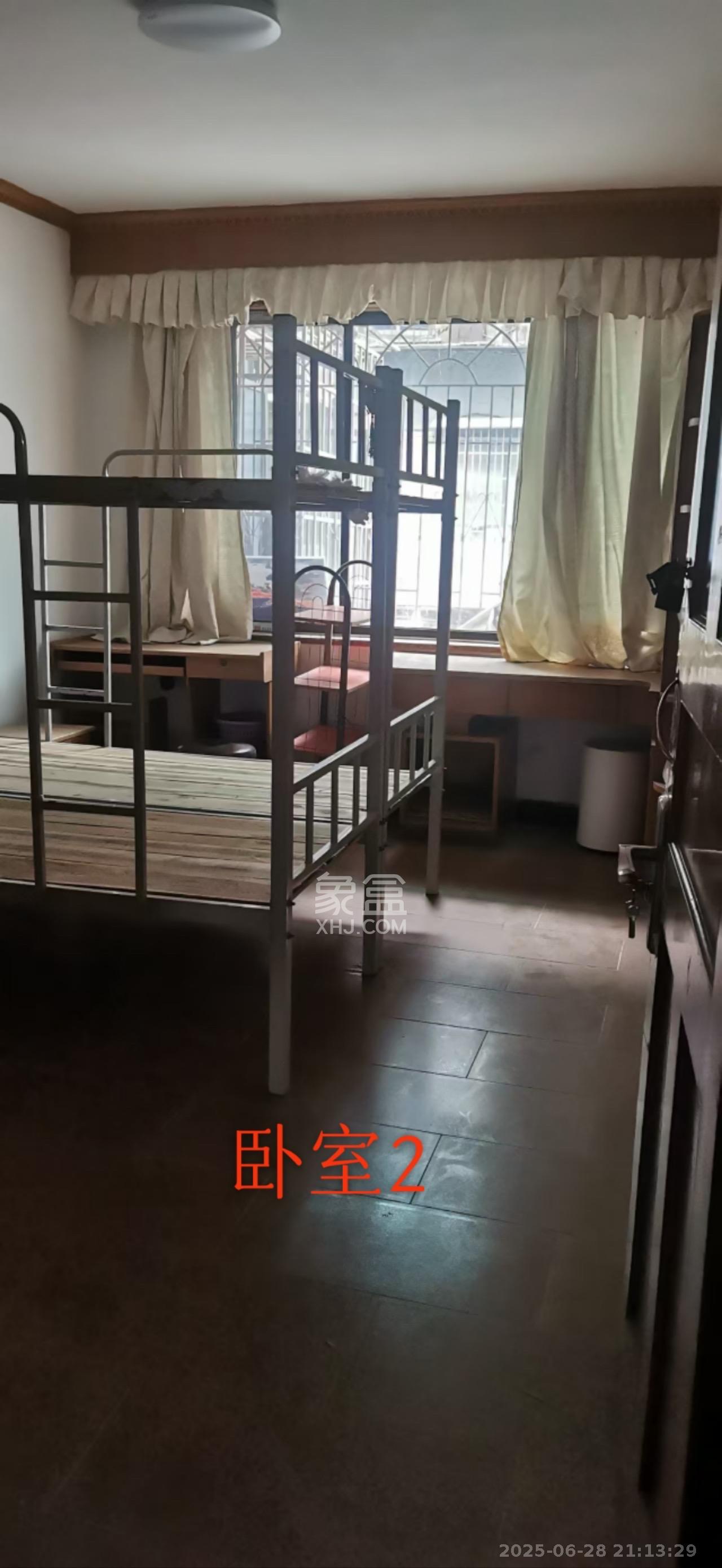 三泰街新富城 4室2厅2卫 4000.0元/月 三泰街新富城 4室2厅2卫 4000.0元/月室内图