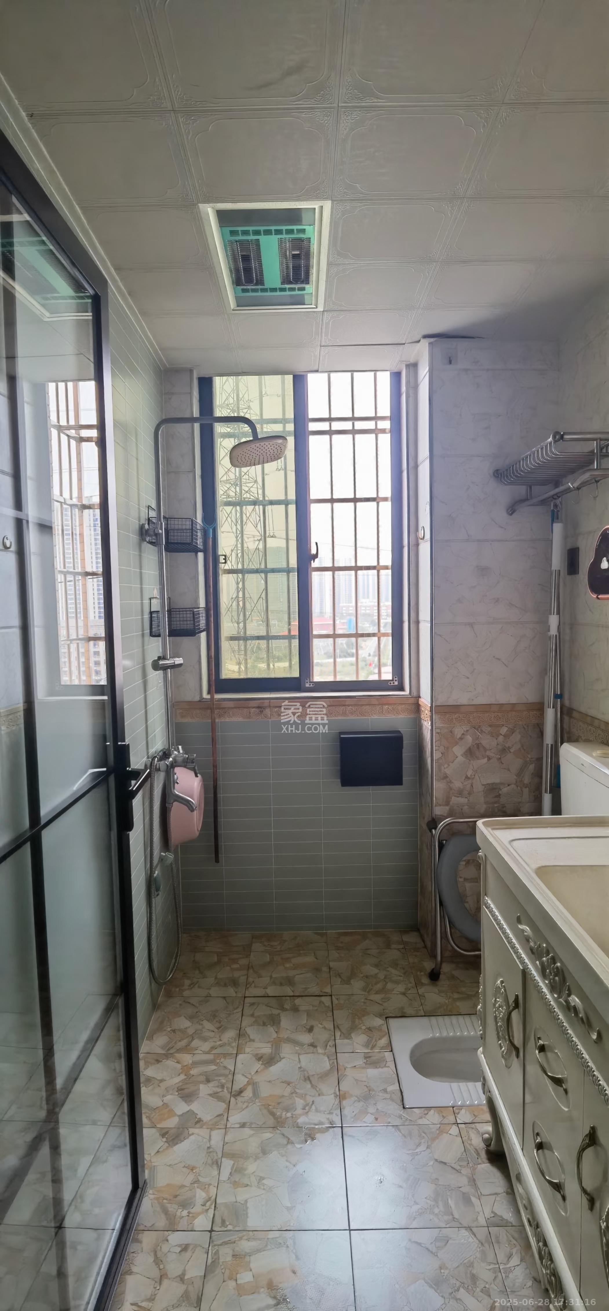江河双水湾  3室2厅1卫   2600.00元/月室内图