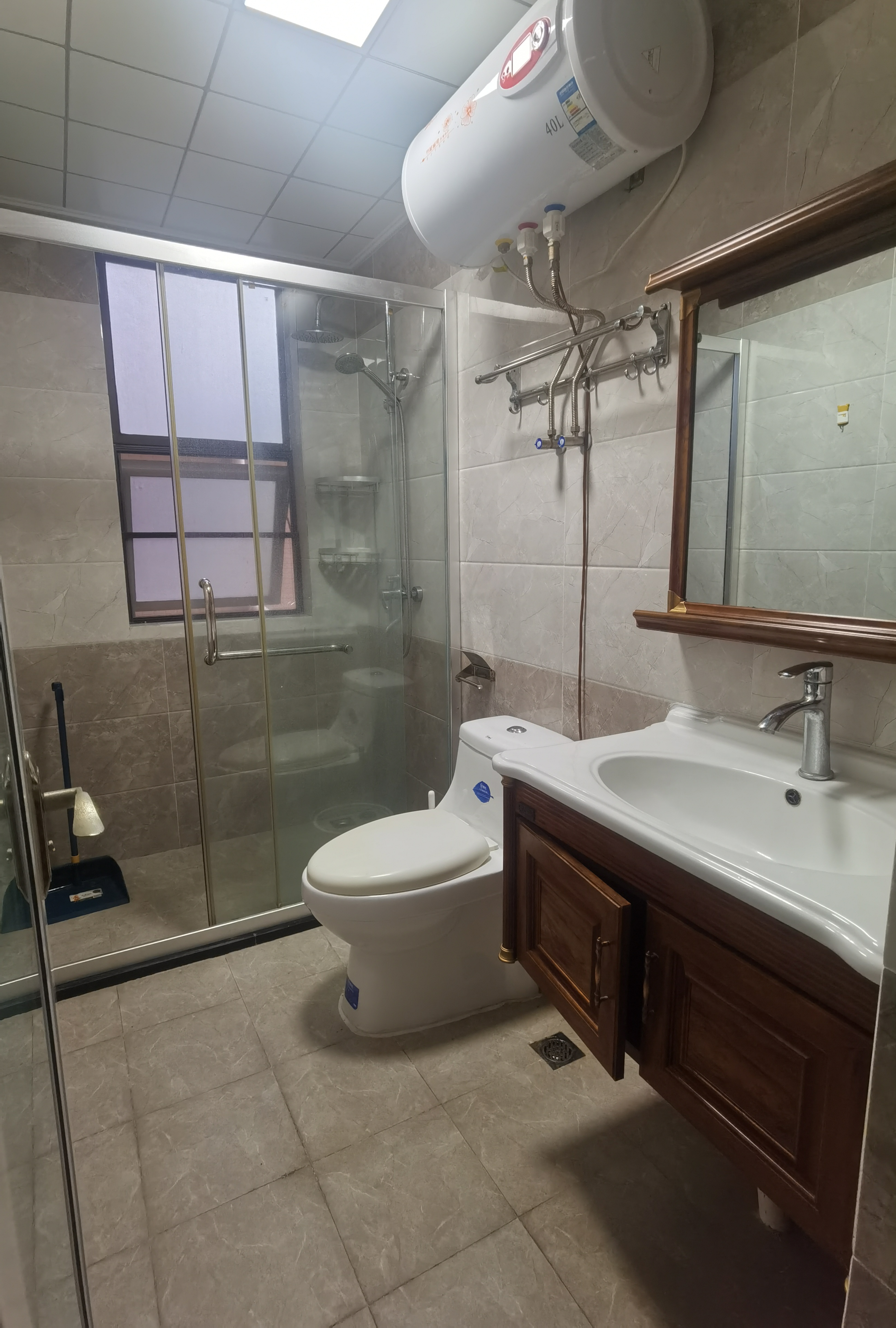 国贸城市花园 1室1厅1卫 2800.0元/月 国贸城市花园 1室1厅1卫 2800.0元/月室内图