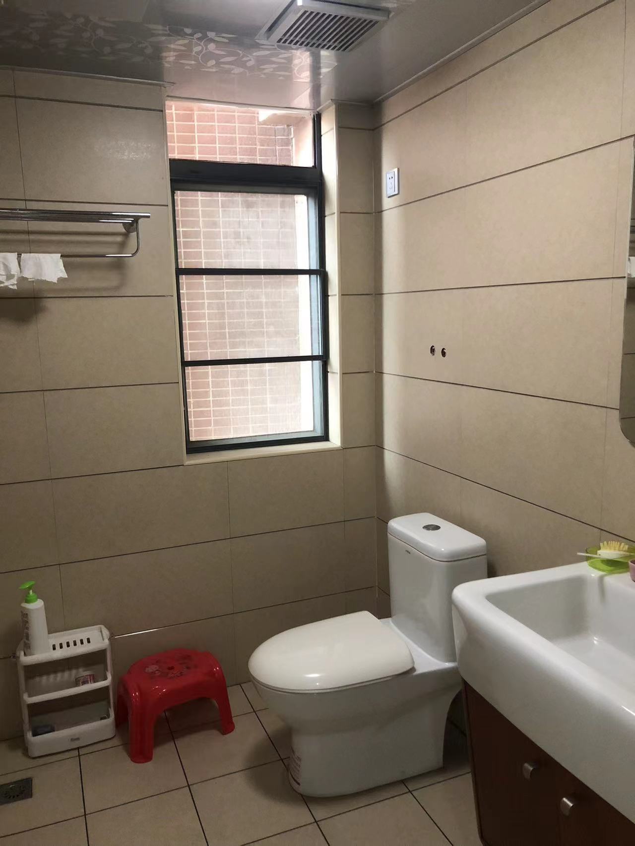 中泰峰境  3室2厅2卫   2100.00元/月室内图