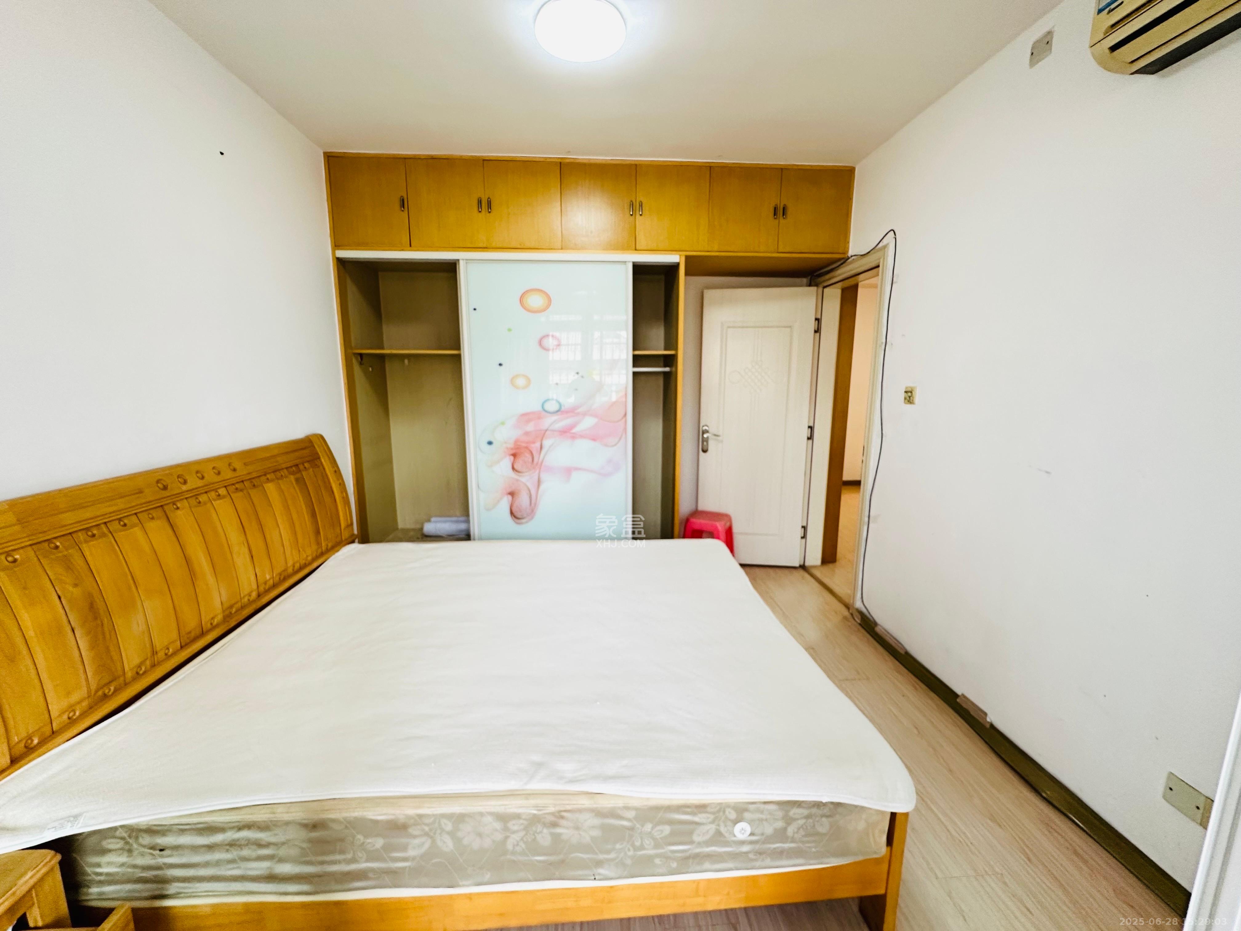 湘樟园小区(湘樟家园) 2室2厅1卫 1350.0元/月 湘樟园小区(湘樟家园) 2室2厅1卫 1350.0元/月室内图