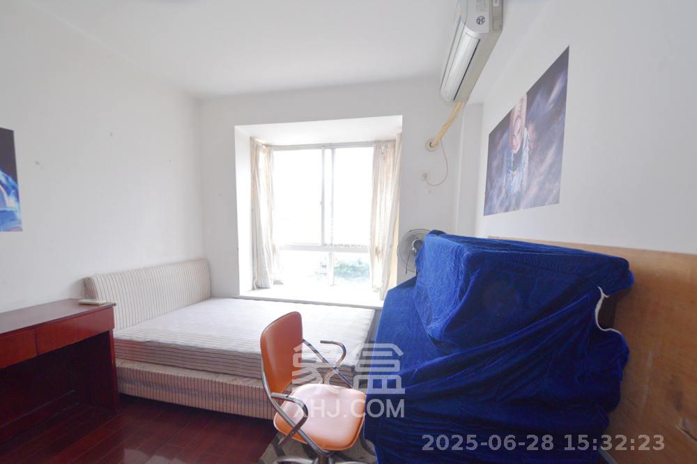 福乐康城 4室2厅1卫 3600.0元/月 福乐康城 4室2厅1卫 3600.0元/月室内图