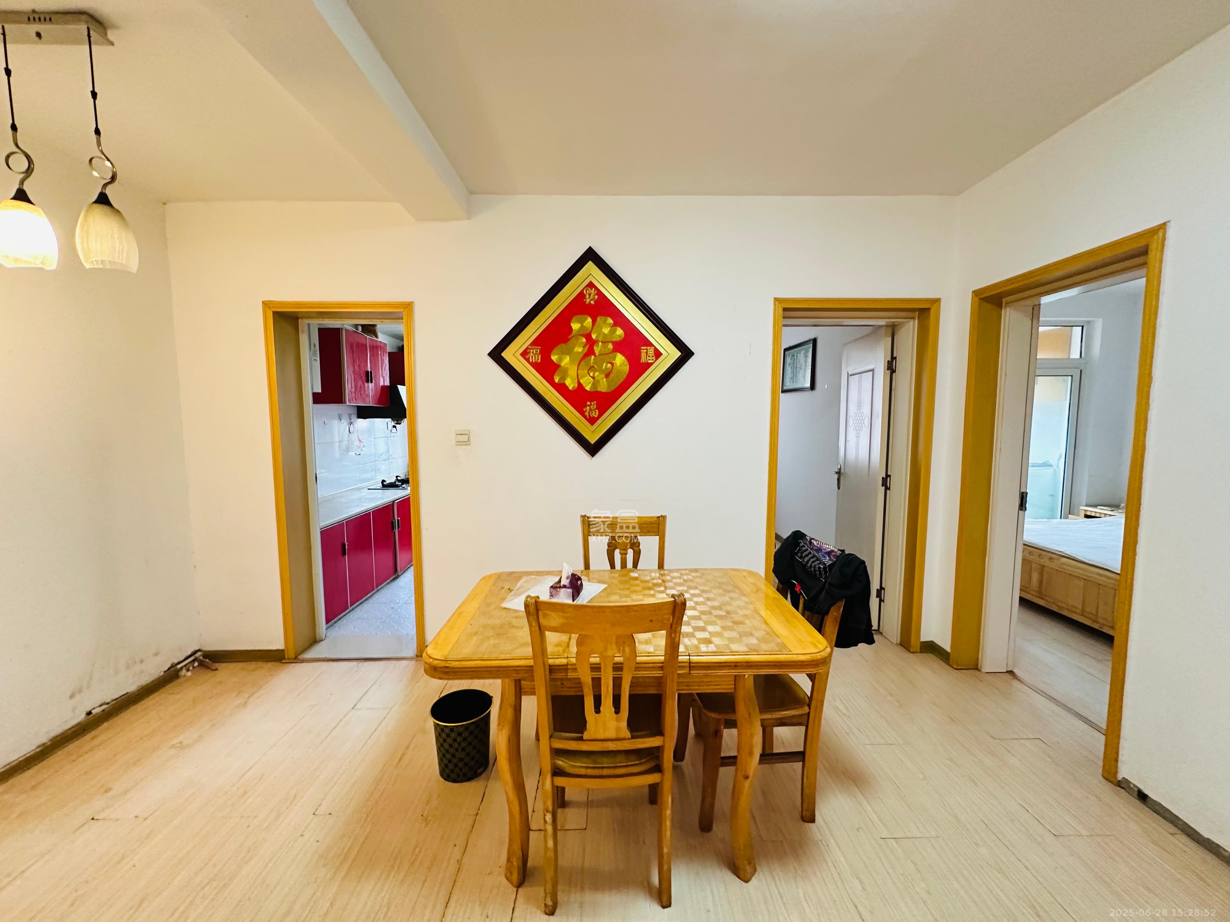 湘樟园小区(湘樟家园) 2室2厅1卫 1350.0元/月 湘樟园小区(湘樟家园) 2室2厅1卫 1350.0元/月室内图