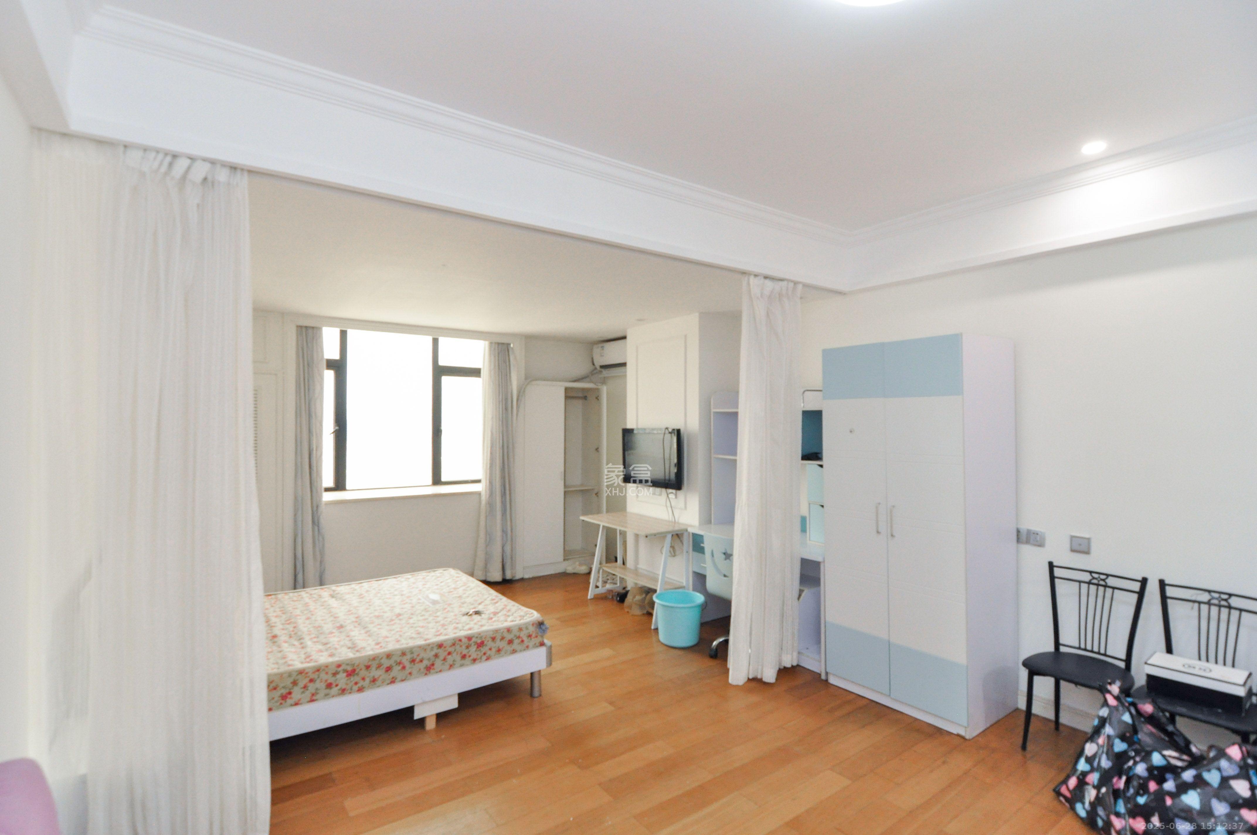 沁园春御院 1室1厅1卫 1600.0元/月 沁园春御院 1室1厅1卫 1600.0元/月室内图