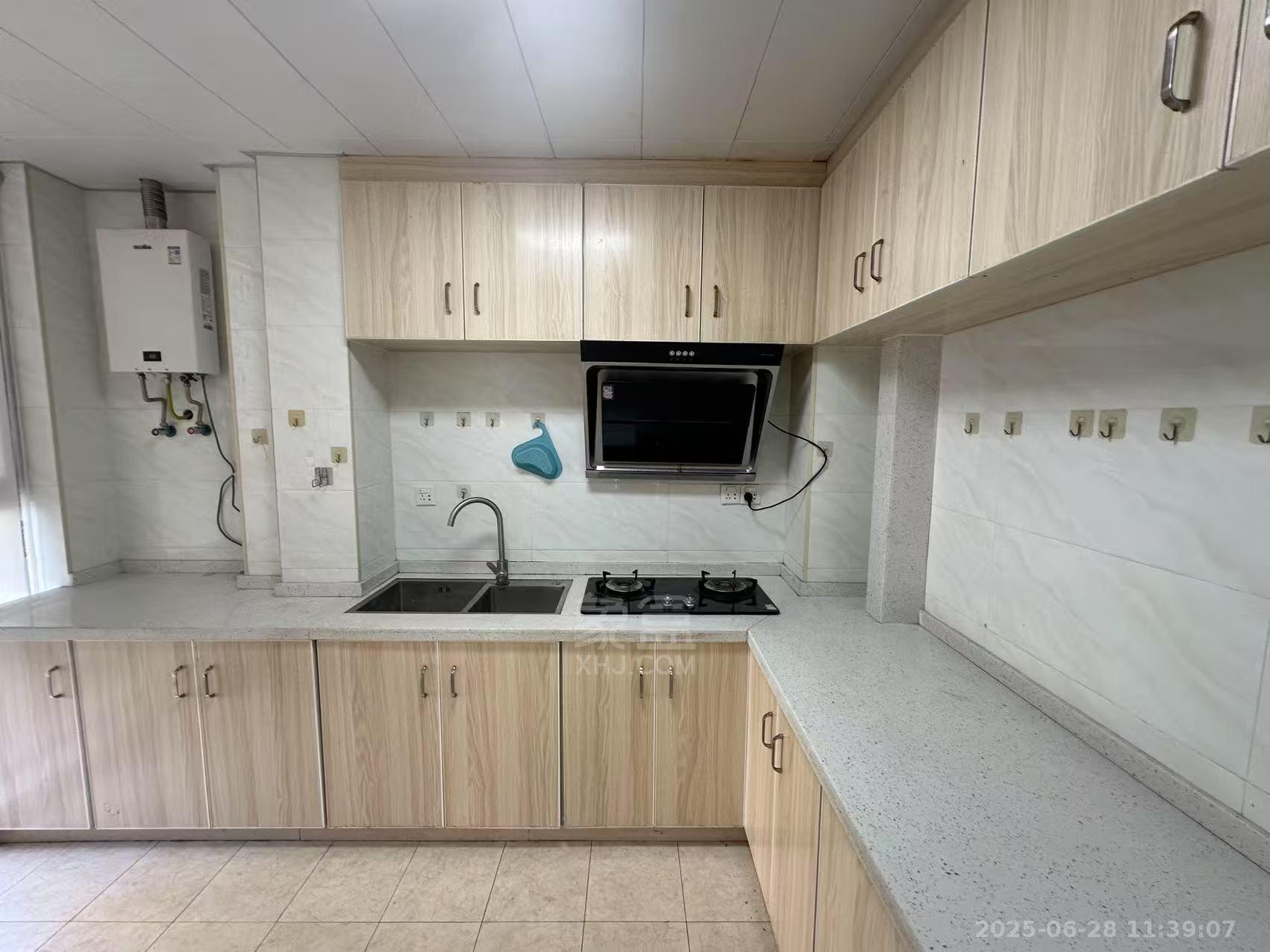 武广国际学苑 3室2厅1卫 2000.0元/月 武广国际学苑 3室2厅1卫 2000.0元/月室内图