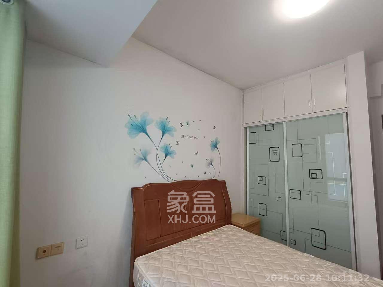 万博汇  1室1厅1卫    2100.0元/月
