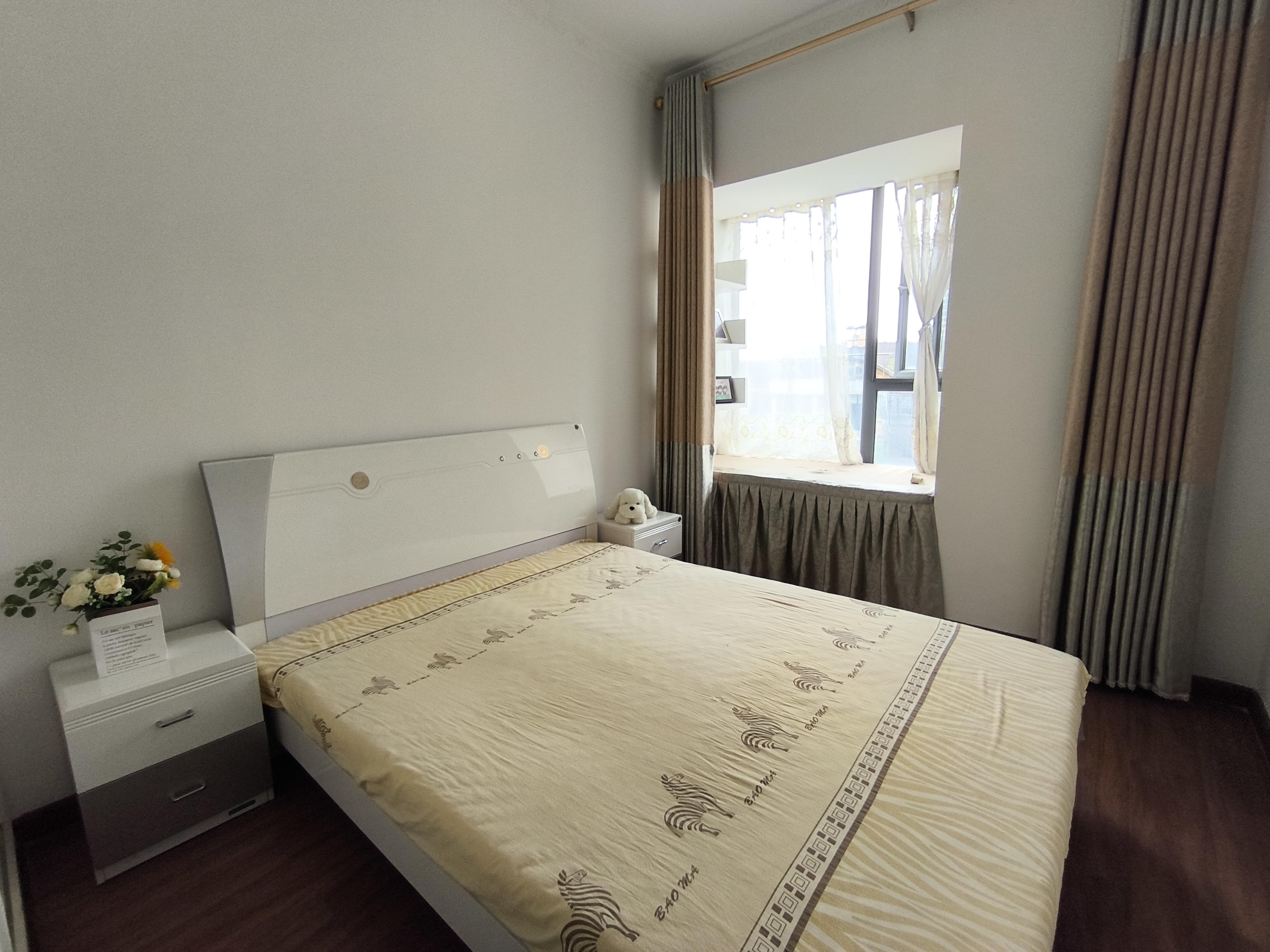 愉景湾西域  1室0厅0卫   2500.00元/月室内图
