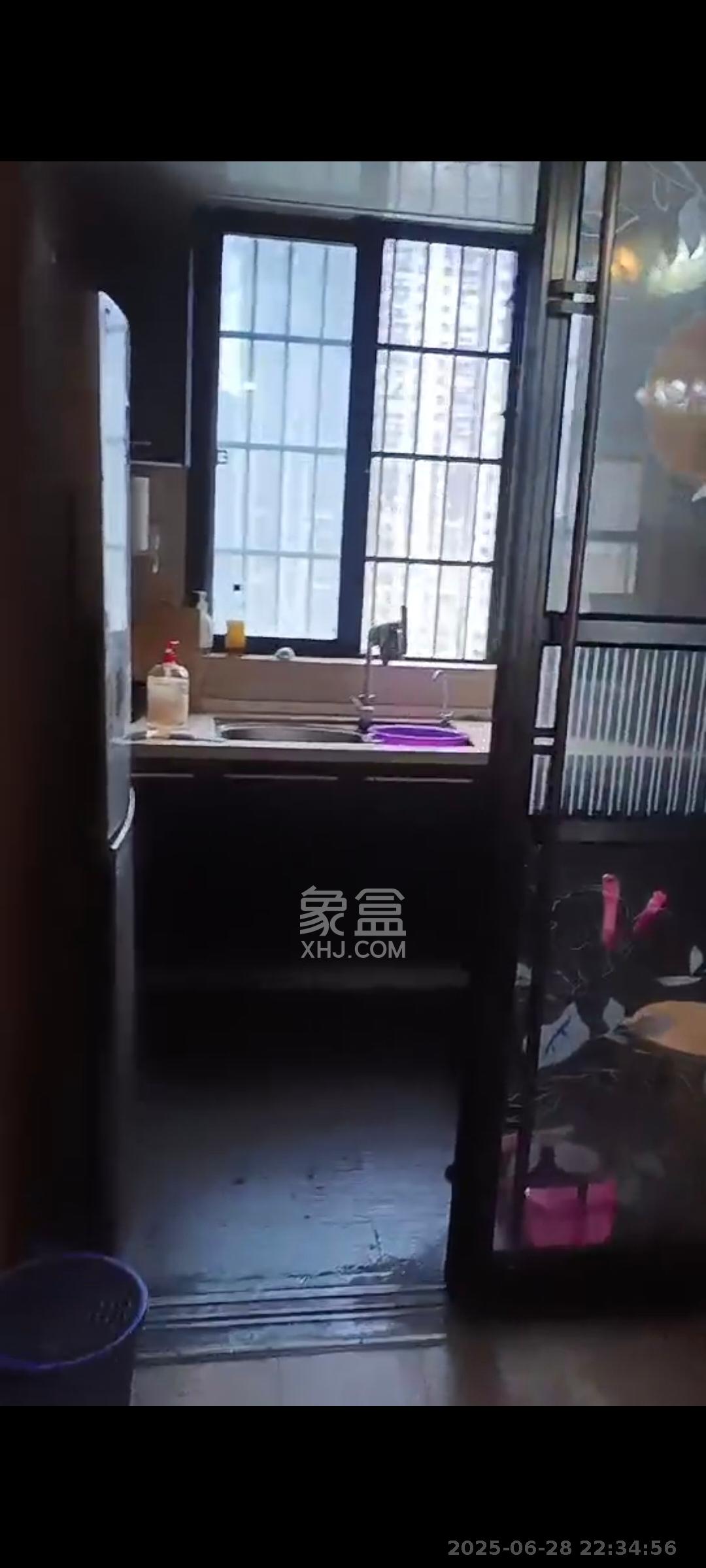 中建麓山和苑 3室2厅1卫 2100.0元/月 中建麓山和苑 3室2厅1卫 2100.0元/月室内图