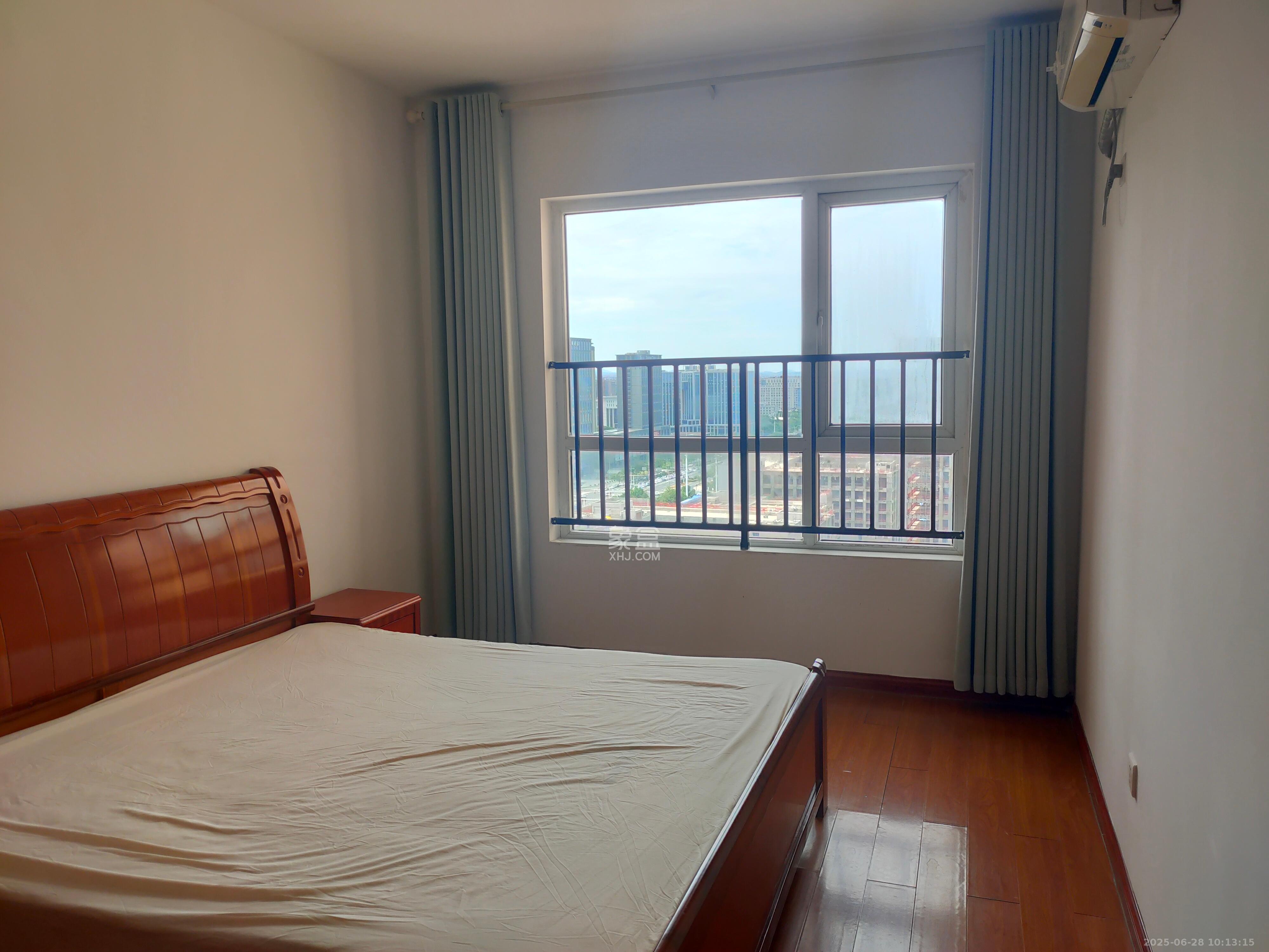 长城雅苑  3室2厅2卫    2200.0元/月 长城雅苑  3室2厅2卫    2200.0元/月室内图