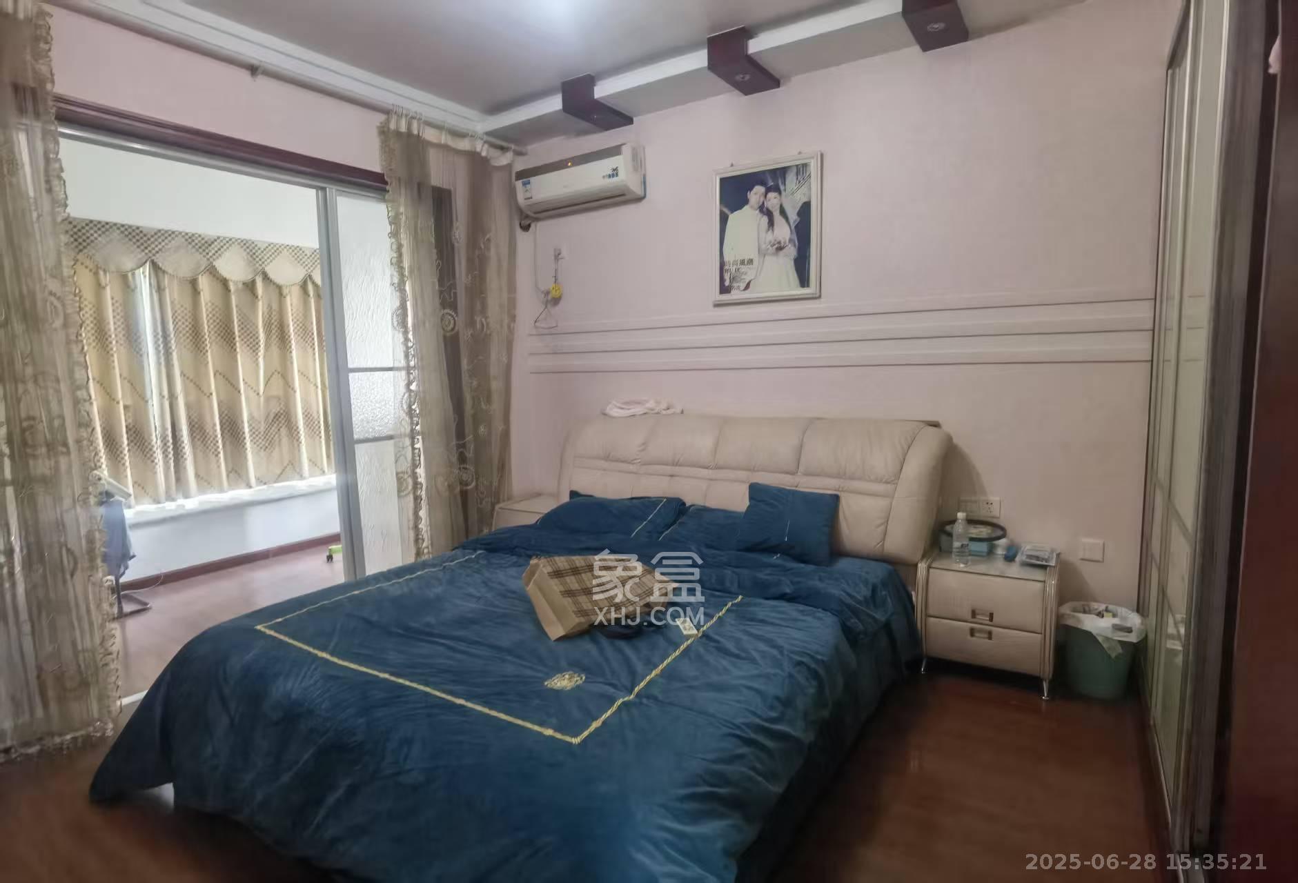 明城公寓 3室2厅2卫 2500.0元/月 明城公寓 3室2厅2卫 2500.0元/月室内图