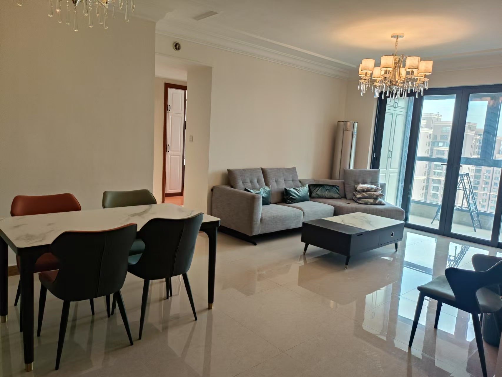 恒大华府 3室2厅1卫 2800.0元/月 恒大华府 3室2厅1卫 2800.0元/月户型图