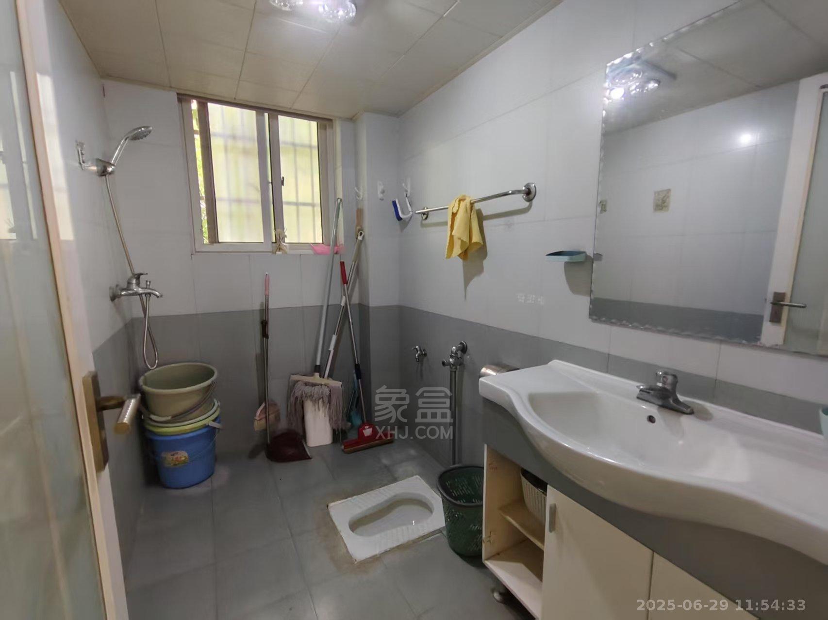 珠江丽园 3室1厅2卫 1500.0元/月 珠江丽园 3室1厅2卫 1500.0元/月室内图