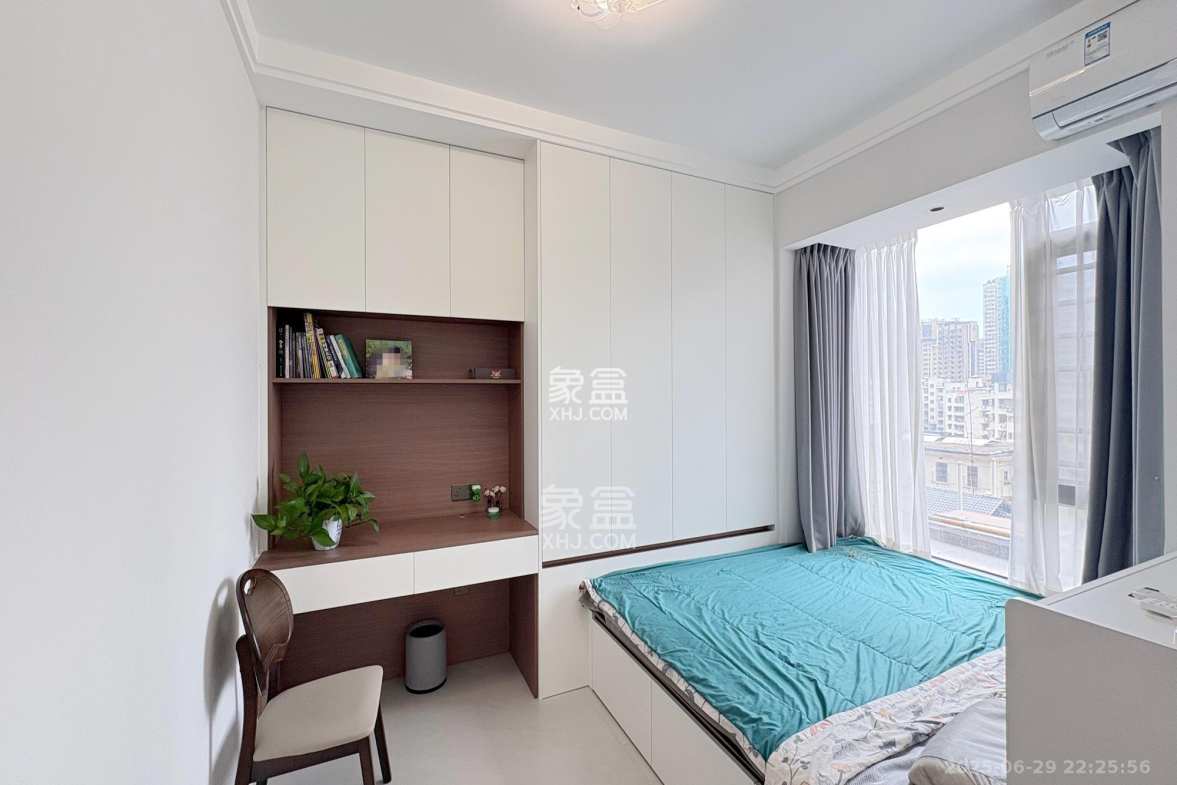 三角花园星城 3室2厅2卫 238.0万 三角花园星城 3室2厅2卫 238.0万卧室