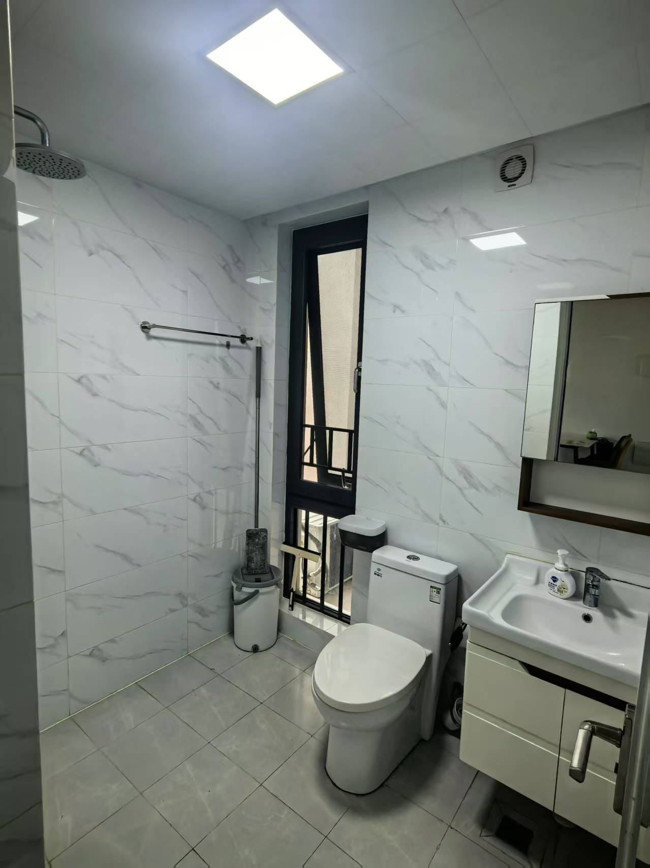 尚运上品 3室2厅2卫 6500.0元/月 尚运上品 3室2厅2卫 6500.0元/月室内图