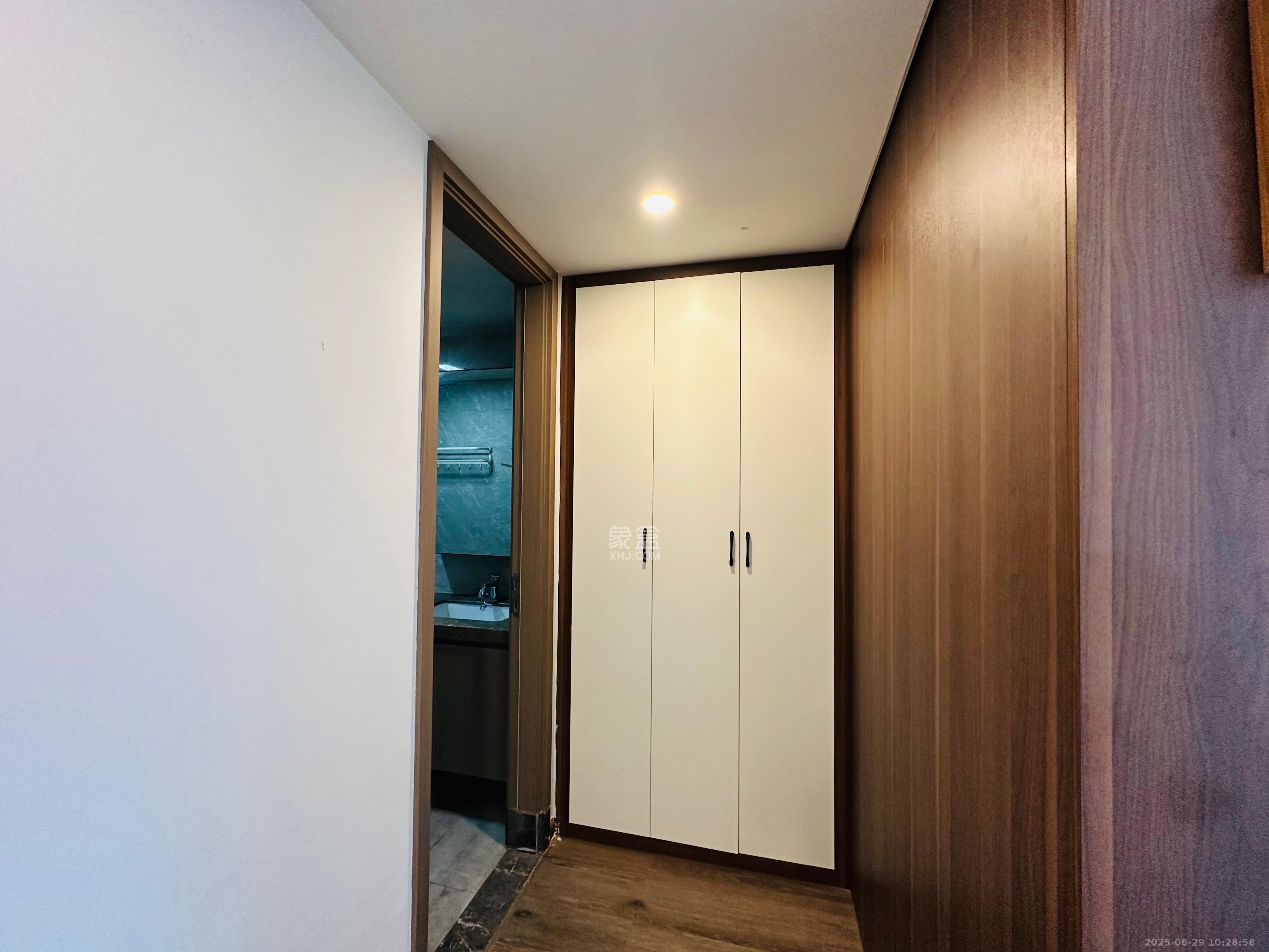 金茂建发泊悦  3室2厅2卫   3600.00元/月室内图