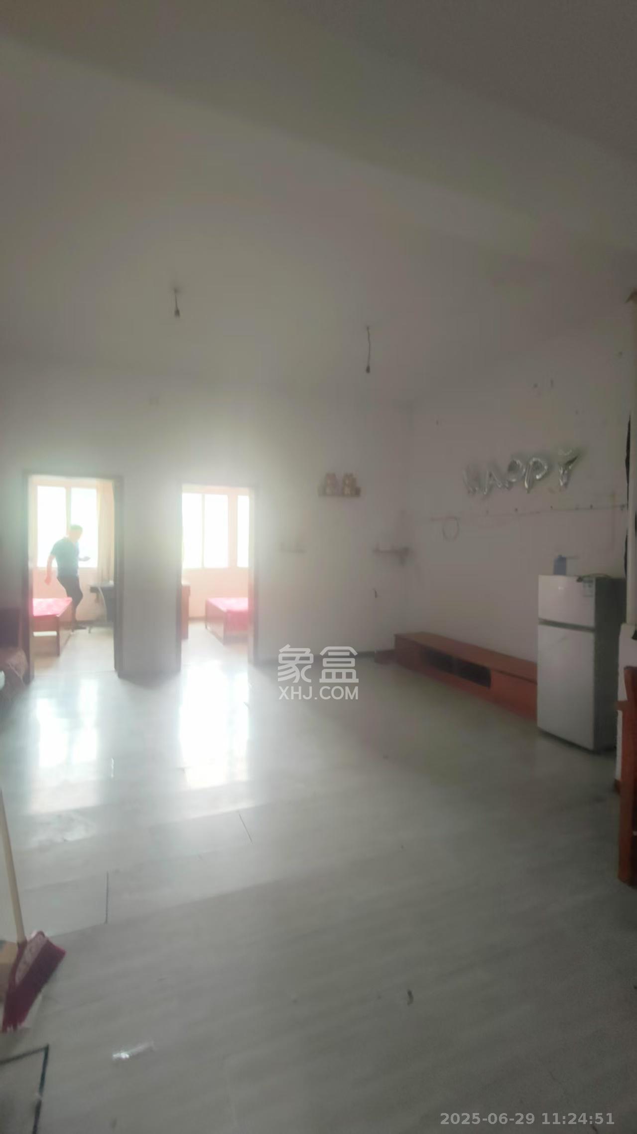 柏家塘小区  2室2厅2卫    1600.0元/月 柏家塘小区  2室2厅2卫    1600.0元/月室内图1