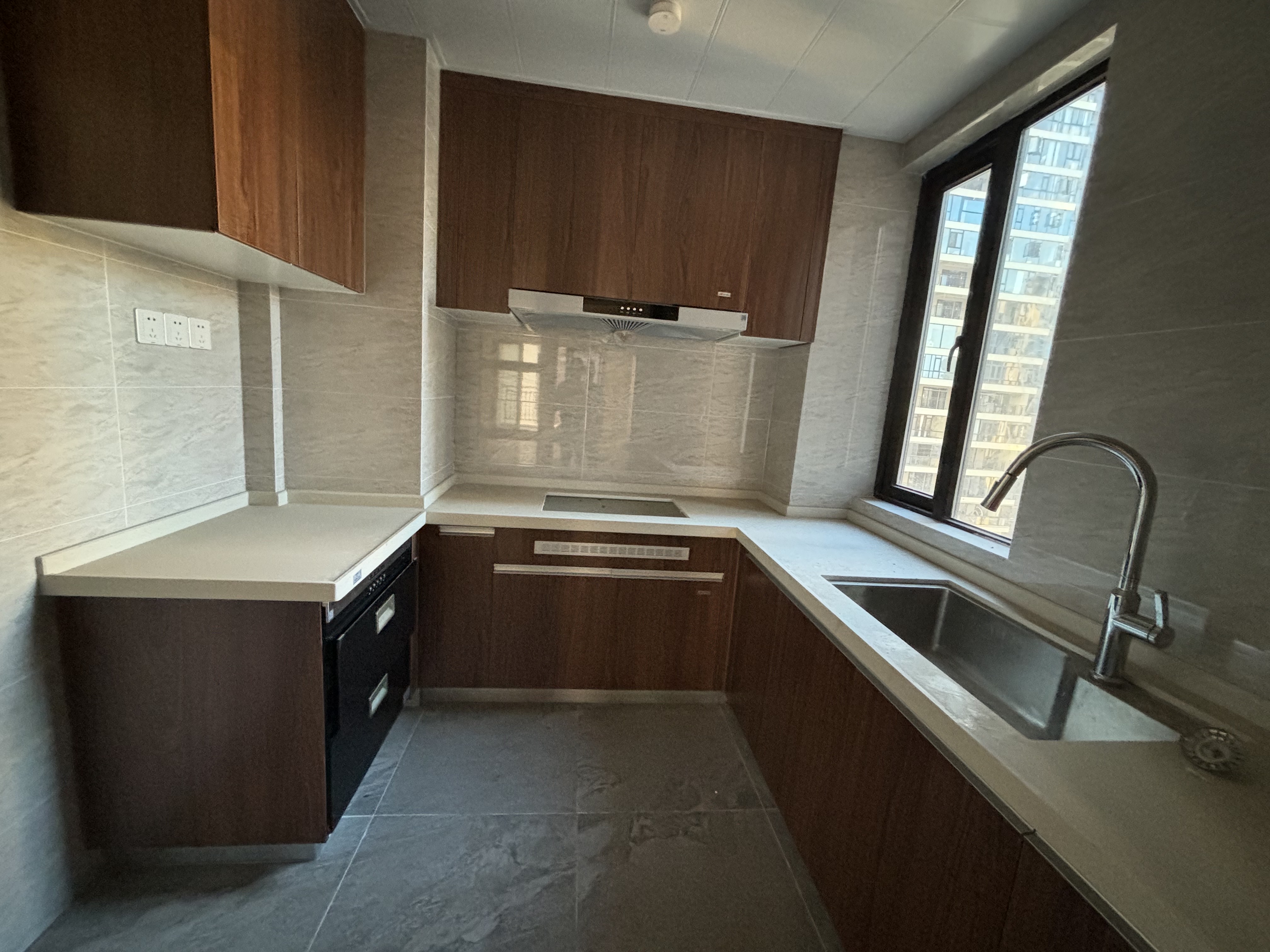 碧桂园翘楚棠 4室0厅0卫 80.0万 碧桂园翘楚棠 4室0厅0卫 80.0万客厅