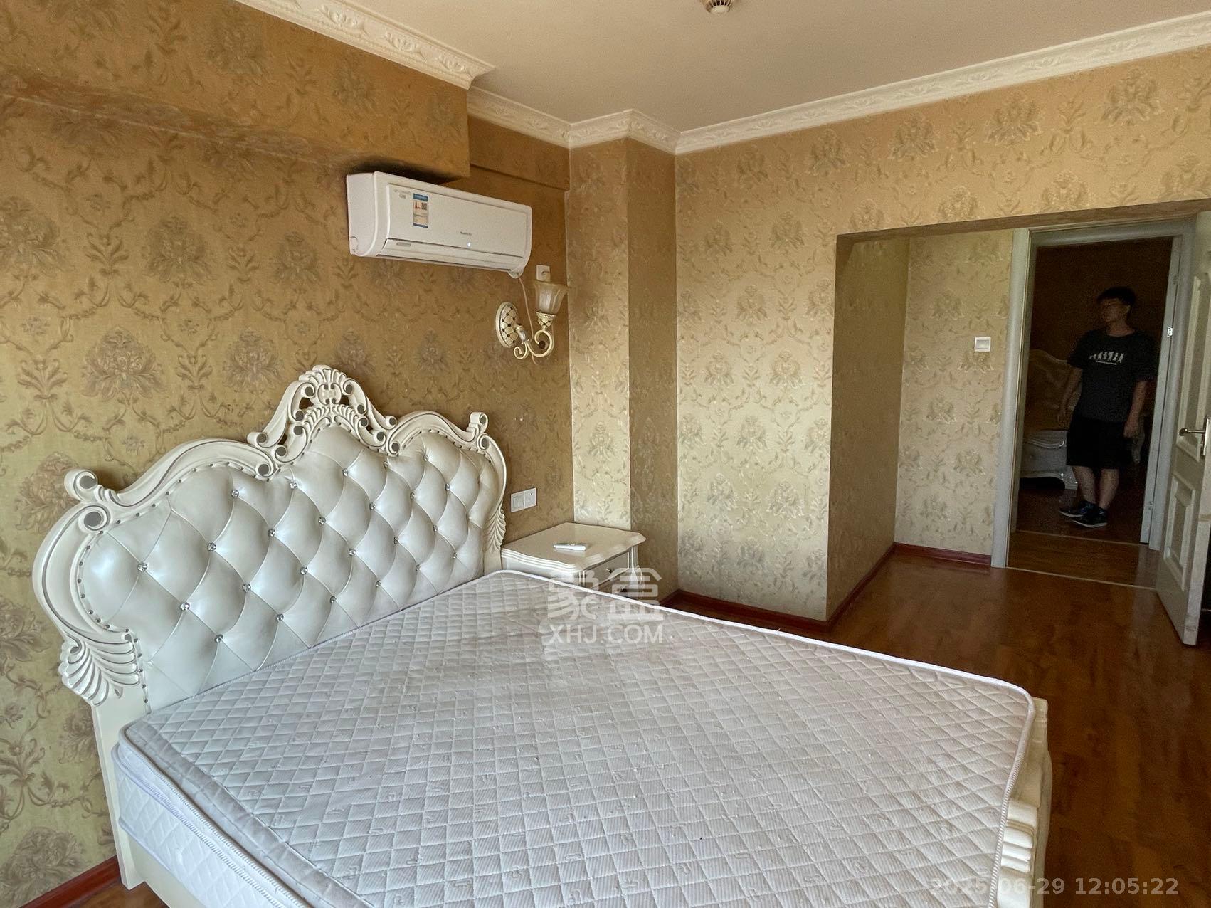 鸥波港湾  2室2厅1卫    2499.0元/月 鸥波港湾  2室2厅1卫    2499.0元/月室内图