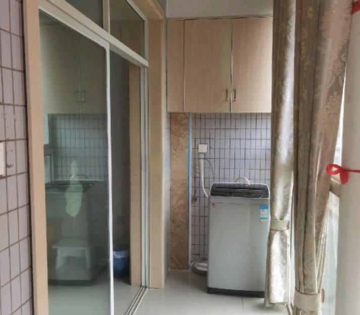 御笔华章  2室2厅1卫   1700.00元/月户型图