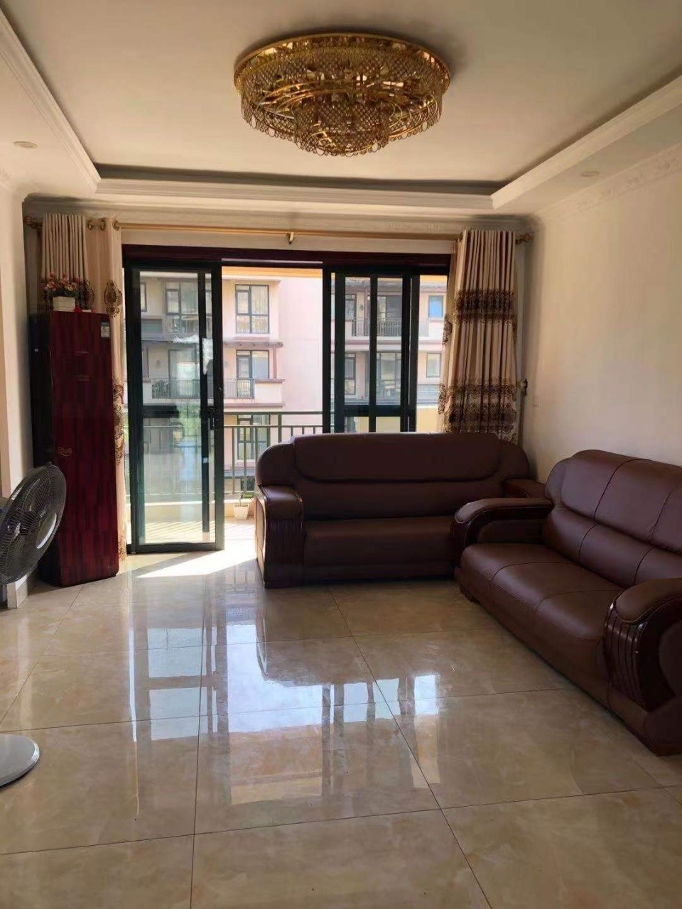 国瑞花园 3室2厅2卫 3500.0元/月 国瑞花园 3室2厅2卫 3500.0元/月室内图