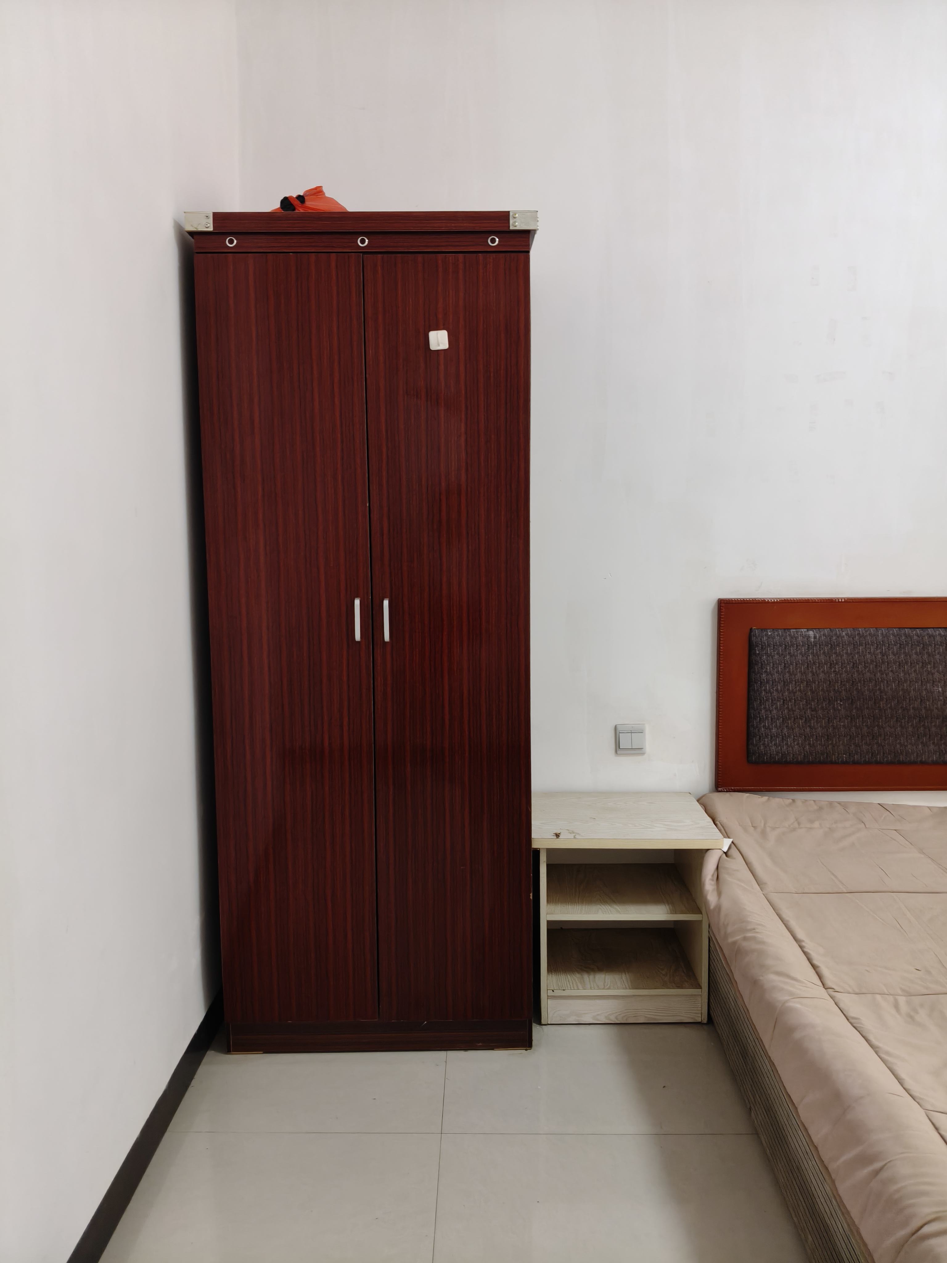 羊舞岭小区 1室1厅1卫 500.0元/月 羊舞岭小区 1室1厅1卫 500.0元/月户型图