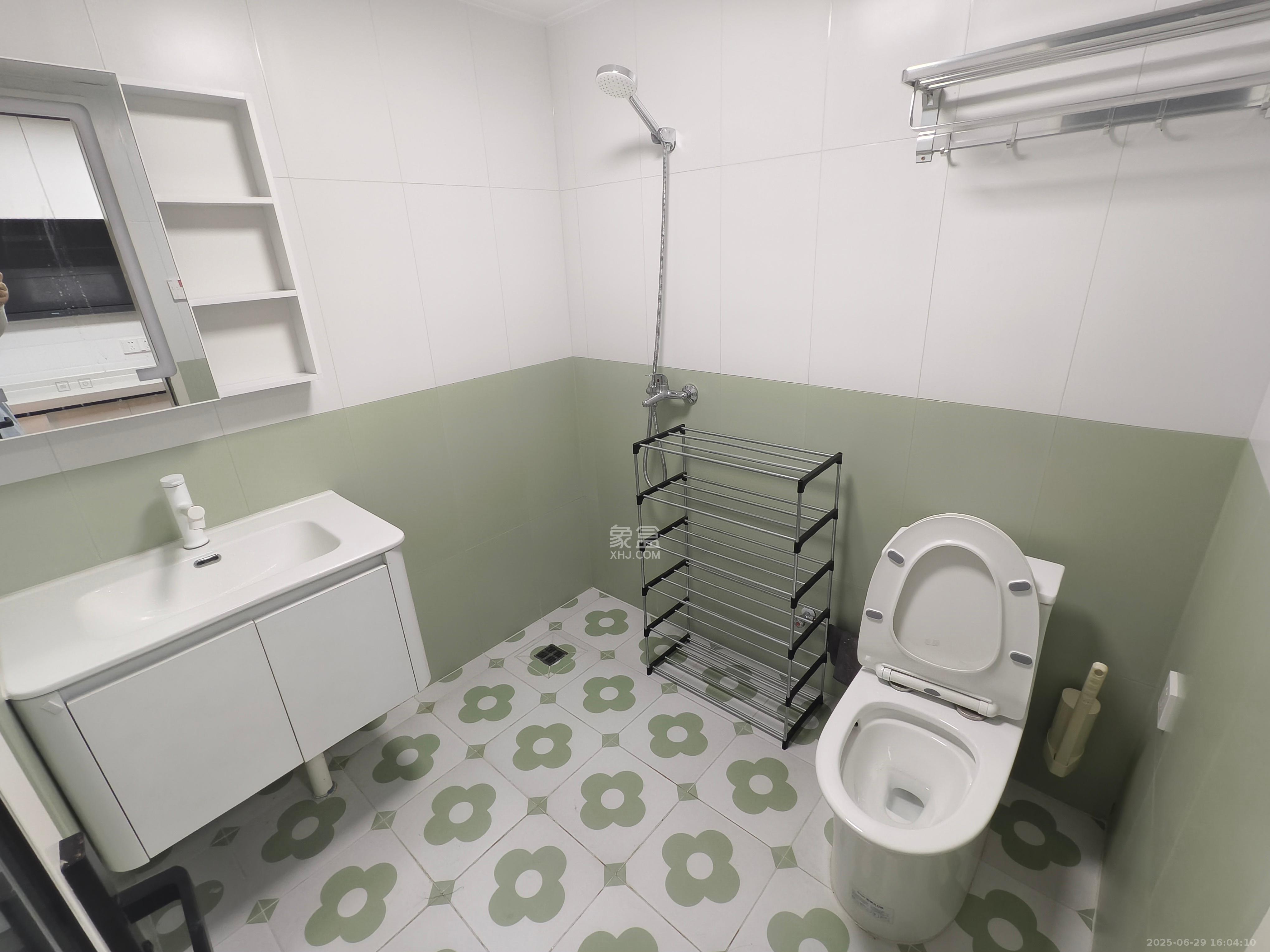 花漾年华(桂花园) 1室1厅1卫 1200.0元/月 花漾年华(桂花园) 1室1厅1卫 1200.0元/月室内图