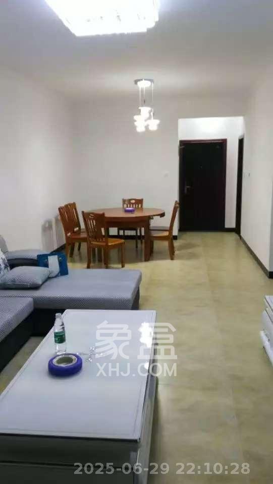 深业睿城  2室2厅1卫   1800.00元/月