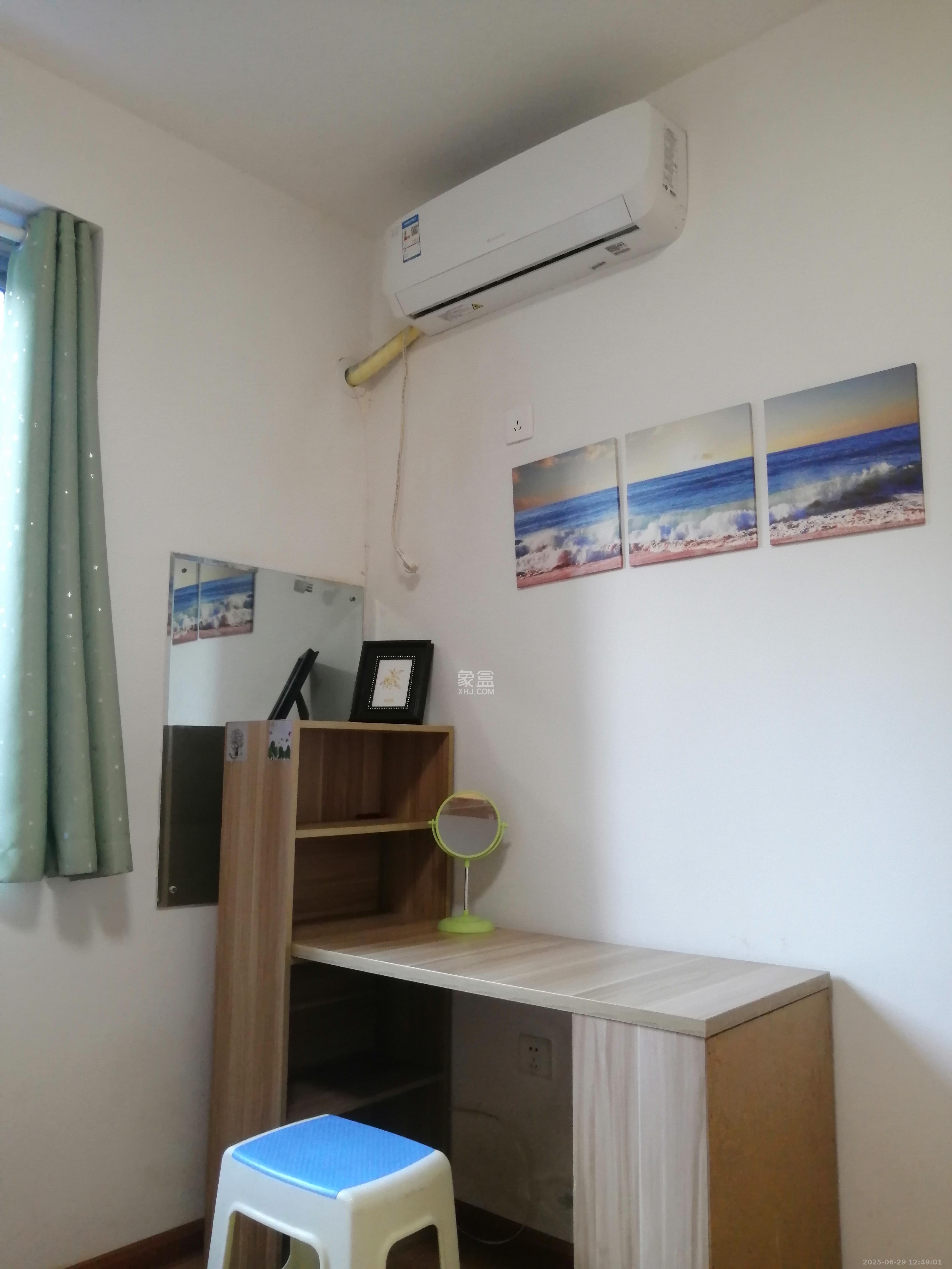 湖南医大附二院红旗区宿舍 2室1厅1卫 2200.0元/月 湖南医大附二院红旗区宿舍 2室1厅1卫 2200.0元/月室内图