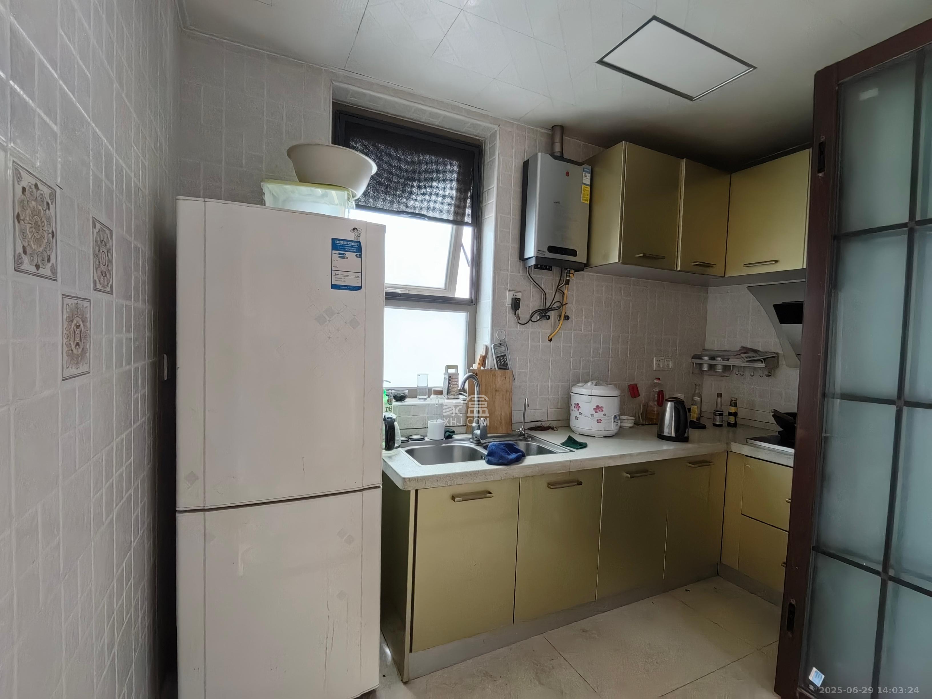 怡海星城  1室0厅0卫    1700.0元/月室内图