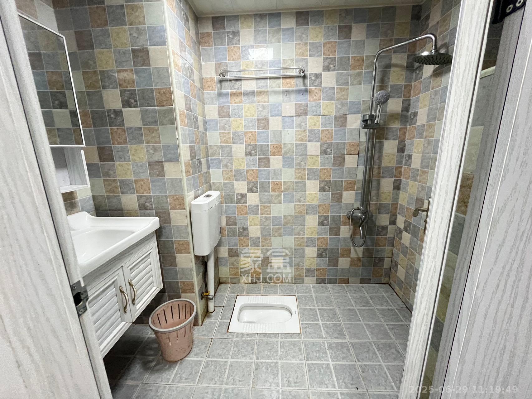 五矿紫湖香醍 1室1厅1卫 1000.0元/月 五矿紫湖香醍 1室1厅1卫 1000.0元/月室内图