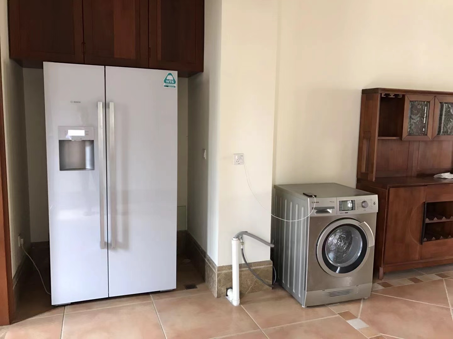 美林谷 4室2厅4卫 16000.0元/月 美林谷 4室2厅4卫 16000.0元/月室内图