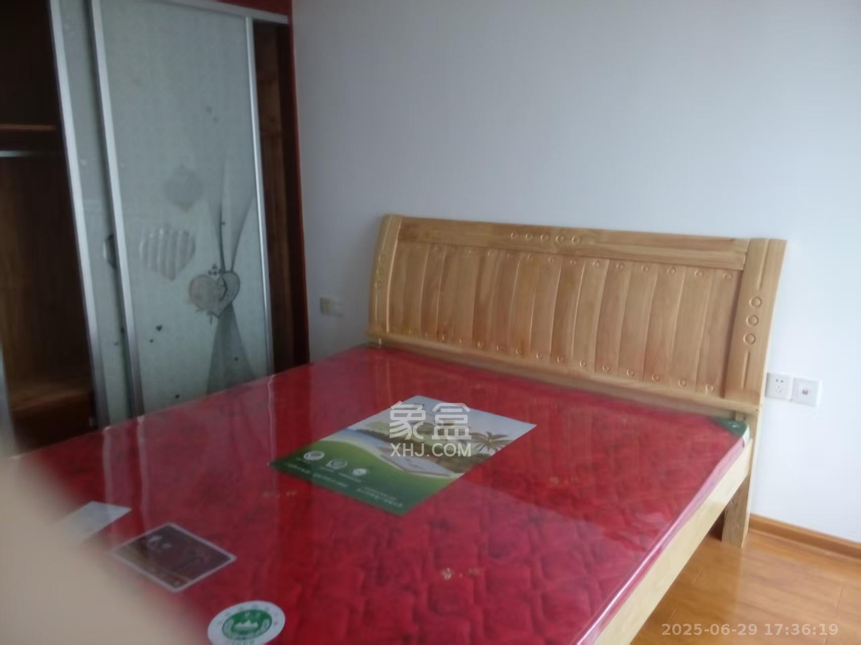 鑫远熙山 4室2厅2卫 2700.0元/月 鑫远熙山 4室2厅2卫 2700.0元/月室内图