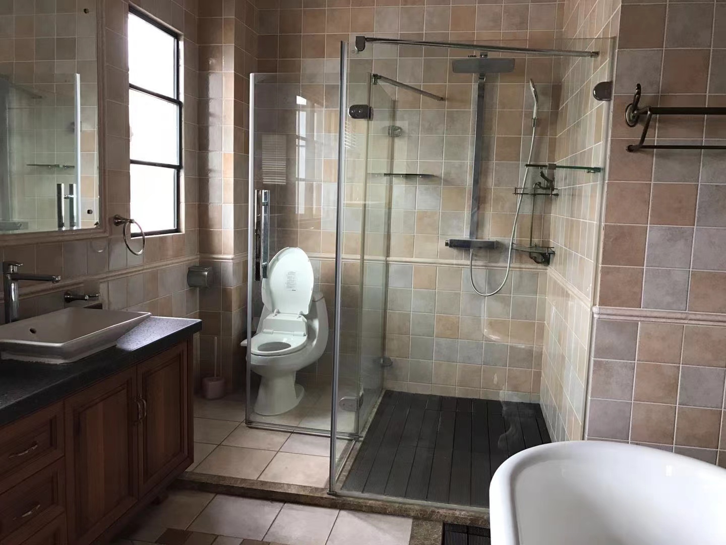 美林谷 4室2厅4卫 16000.0元/月 美林谷 4室2厅4卫 16000.0元/月室内图