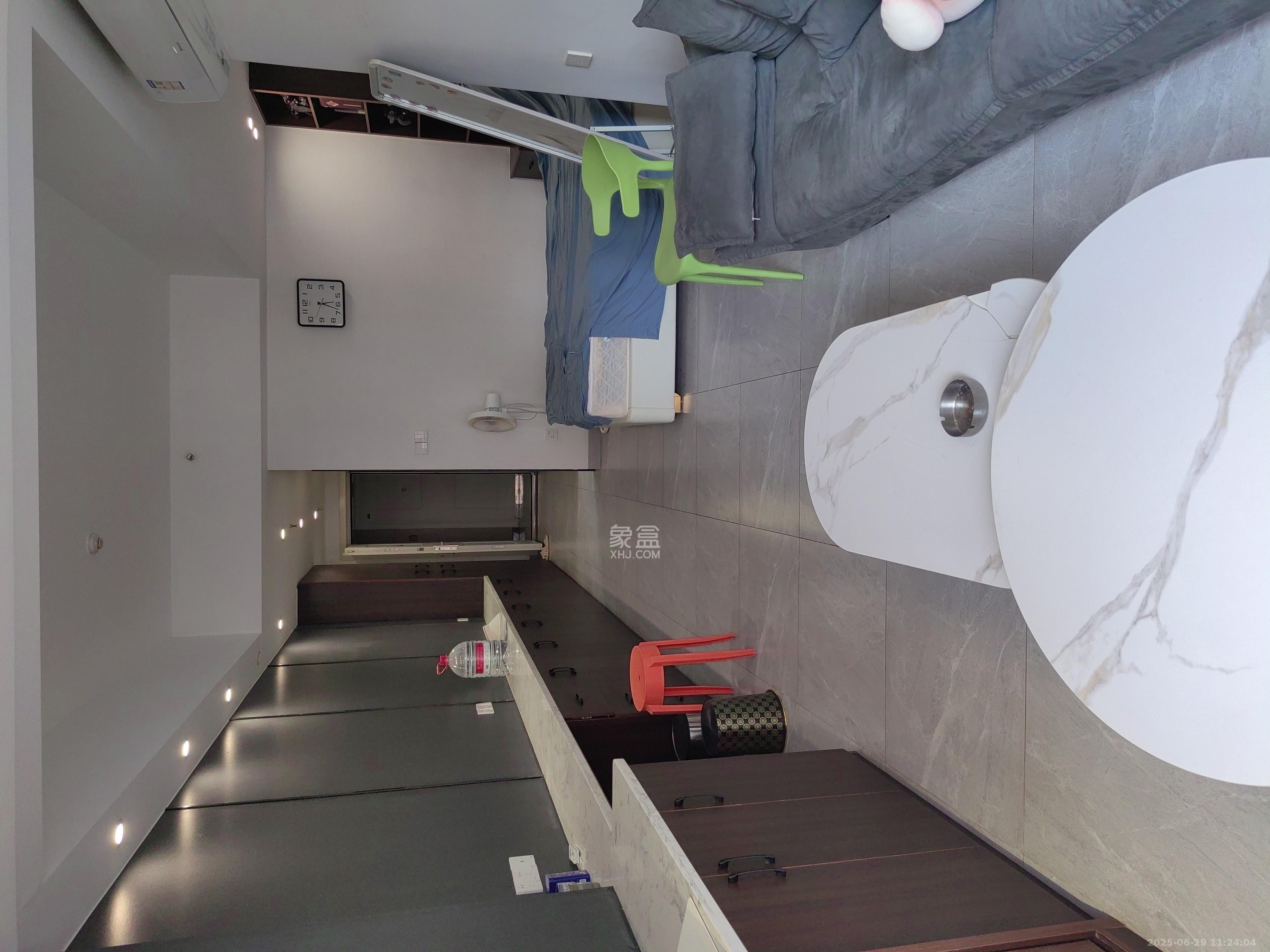 新天地步步高 1室1厅1卫 1200.0元/月 新天地步步高 1室1厅1卫 1200.0元/月室内图