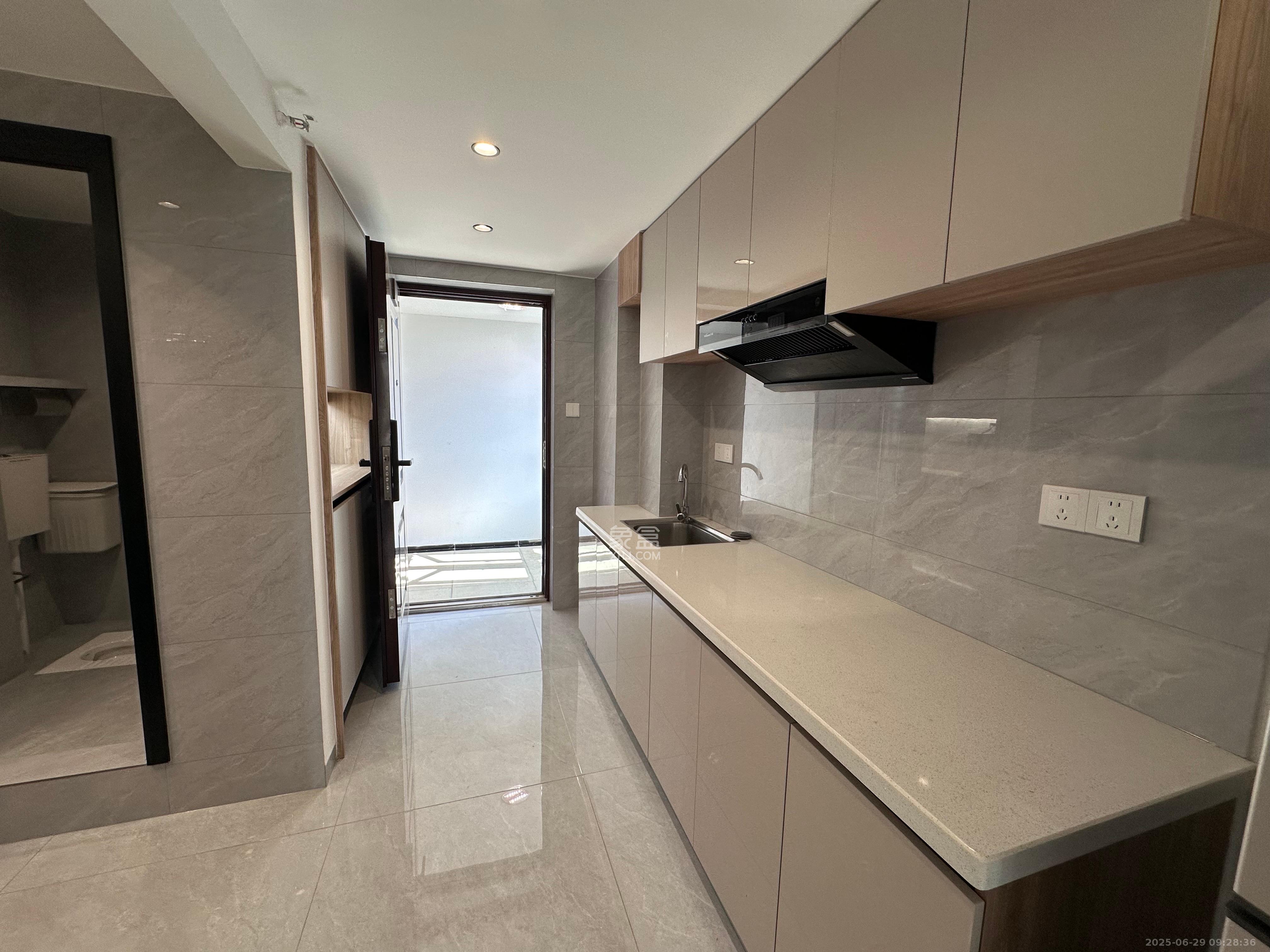 弘阳时光里 2室1厅1卫 2500.0元/月 弘阳时光里 2室1厅1卫 2500.0元/月室内图