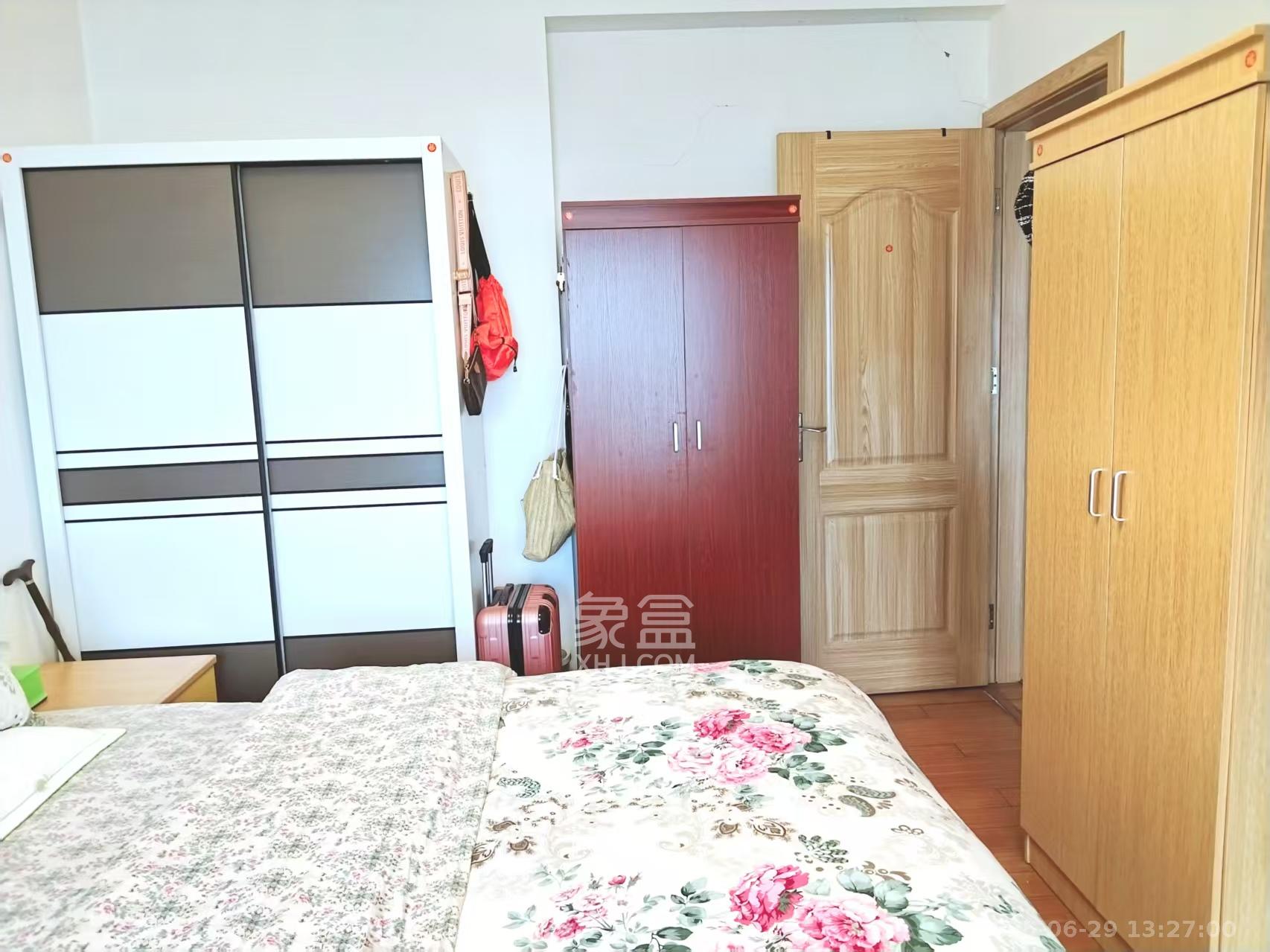 上海城小区  2室1厅1卫   2100.00元/月室内图
