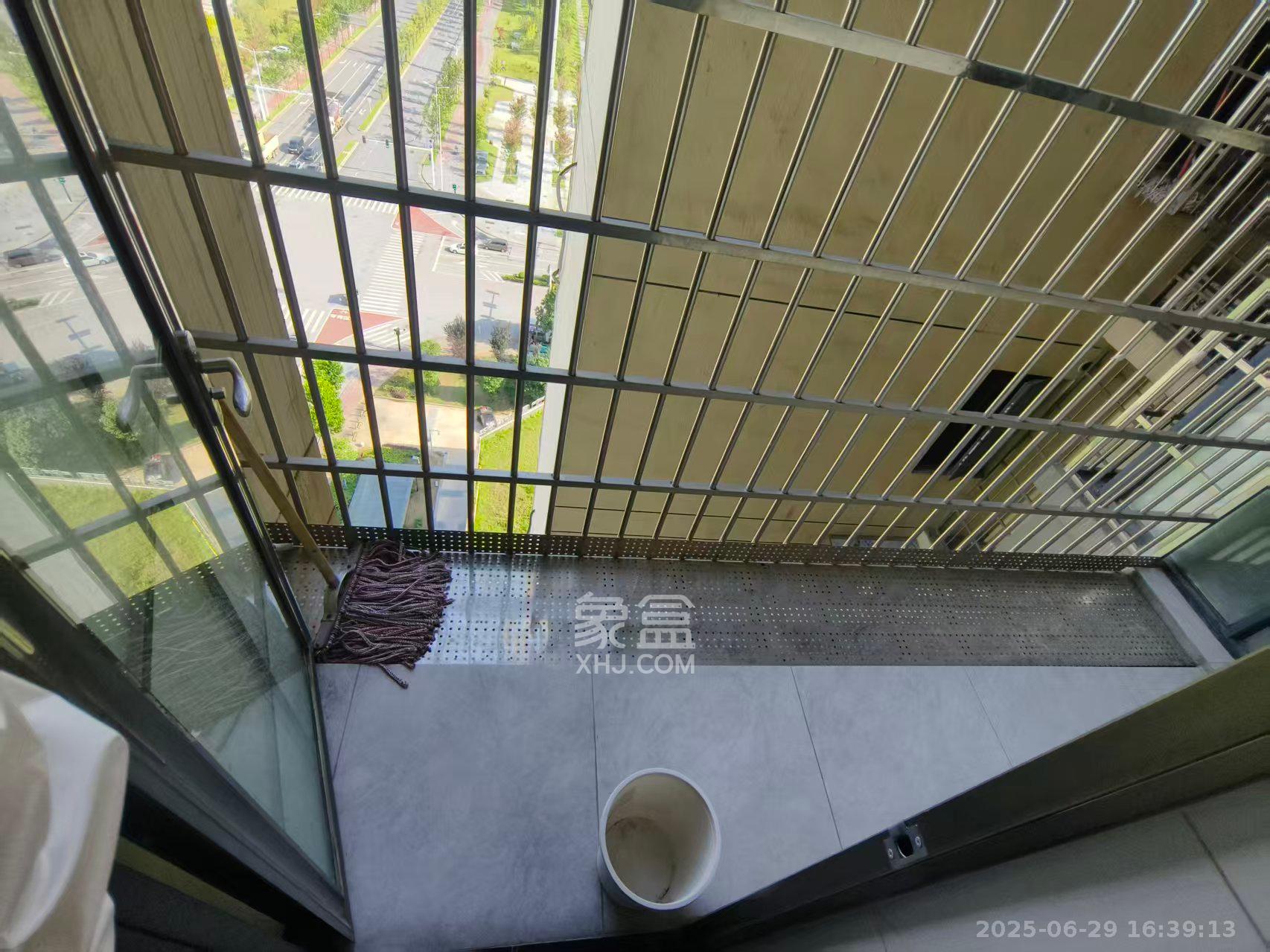 真人桥家园一期  2室1厅1卫    1200.0元/月 真人桥家园一期  2室1厅1卫    1200.0元/月室内图