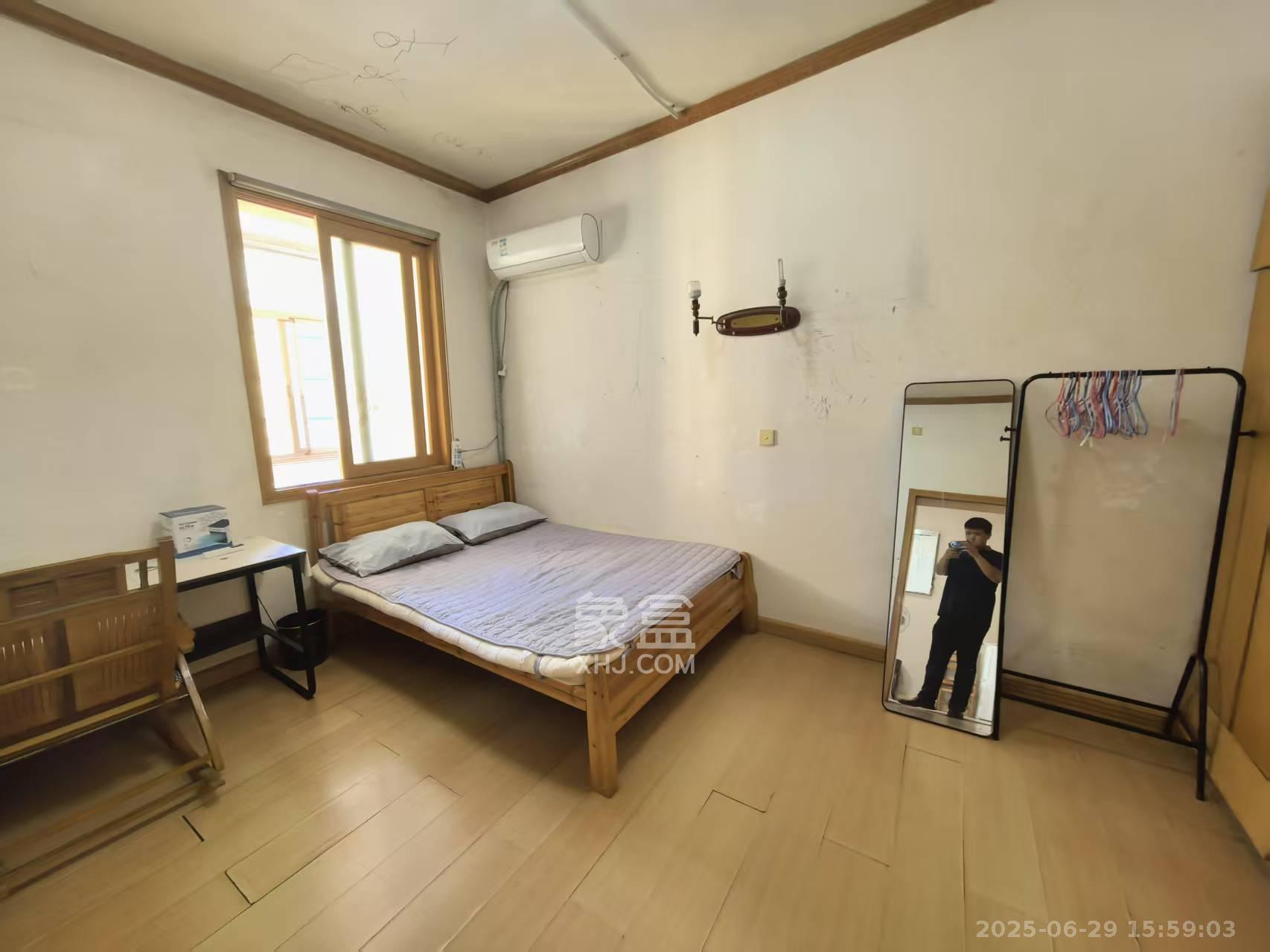 砂子塘社区  1室1厅1卫    1000.0元/月 砂子塘社区  1室1厅1卫    1000.0元/月室内图