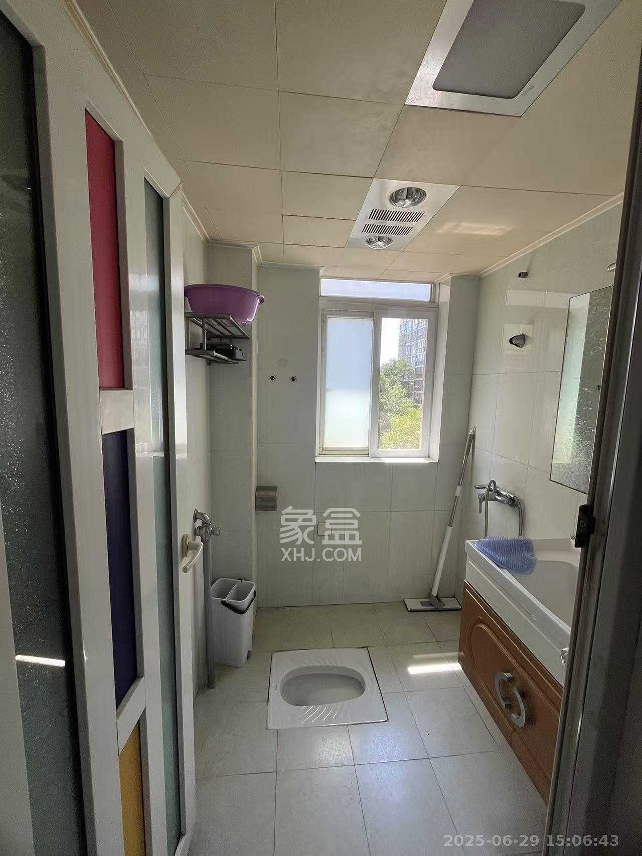 阳光嘉园  3室2厅2卫    2988.0元/月 阳光嘉园  3室2厅2卫    2988.0元/月室内图