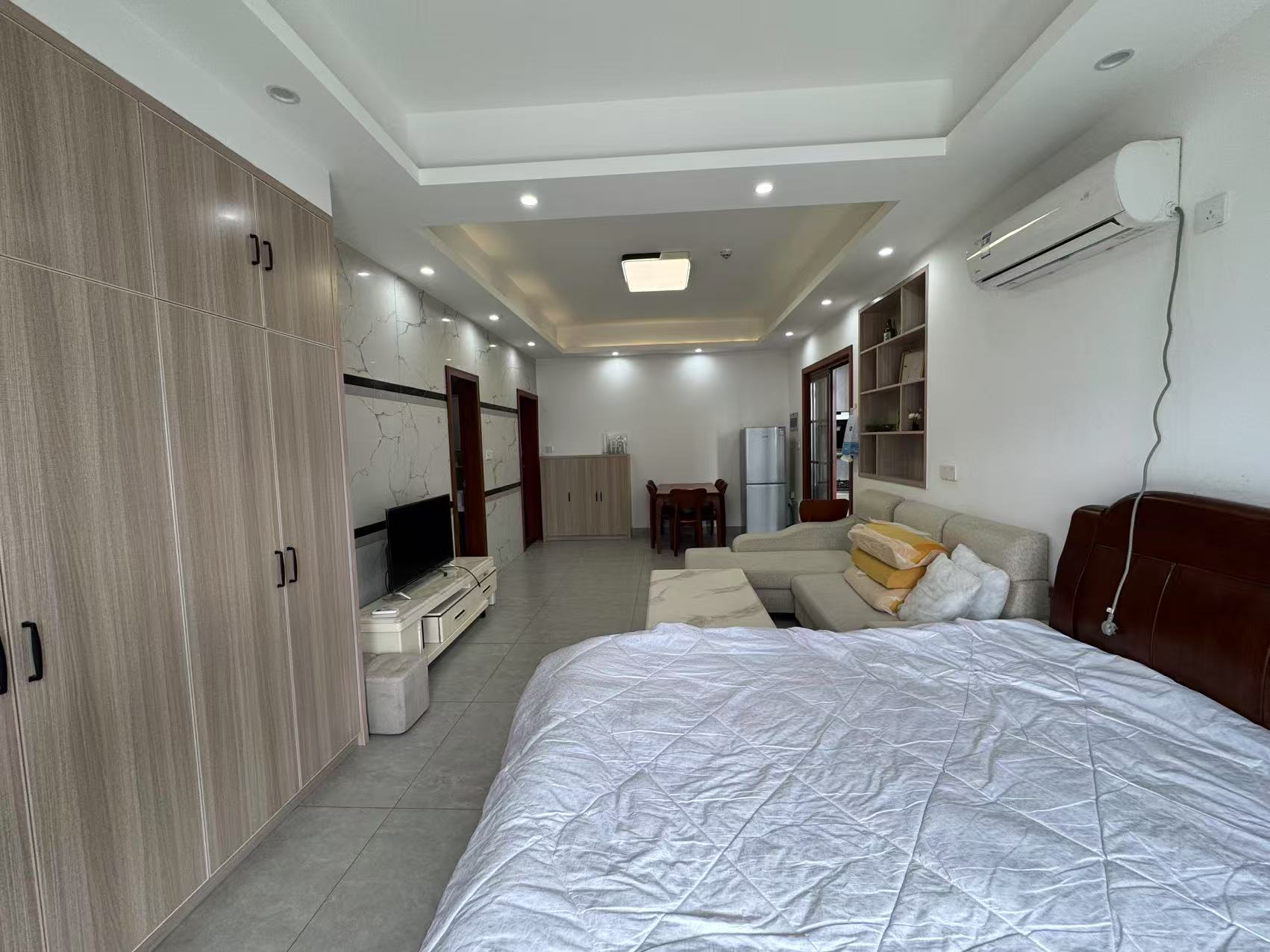 庐山一号 1室1厅1卫 25.0万 庐山一号 1室1厅1卫 25.0万室内图