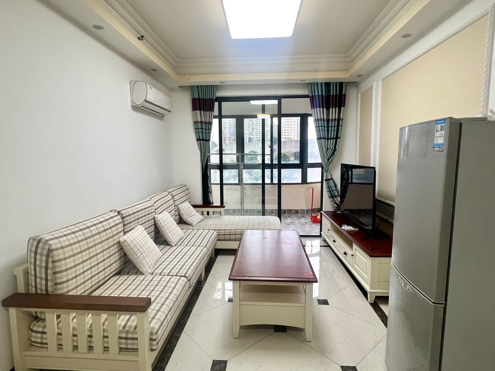 新城吾悦广场  2室1厅1卫   2300.00元/月室内图
