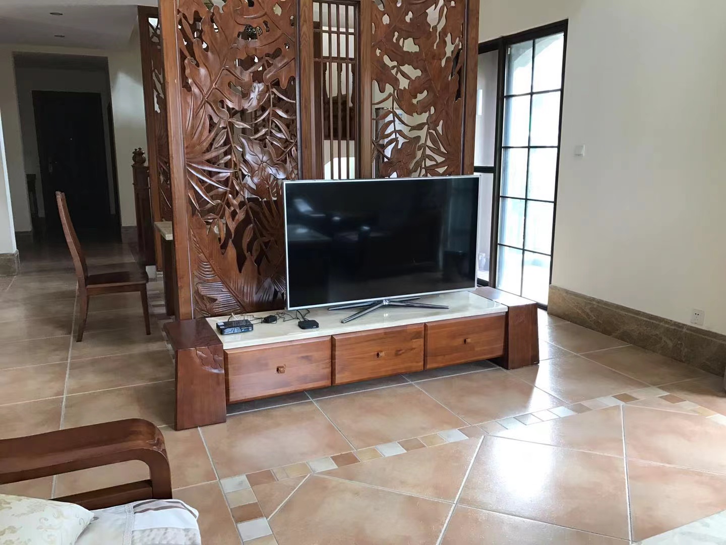 美林谷  4室2厅4卫   16000.00元/月室内图