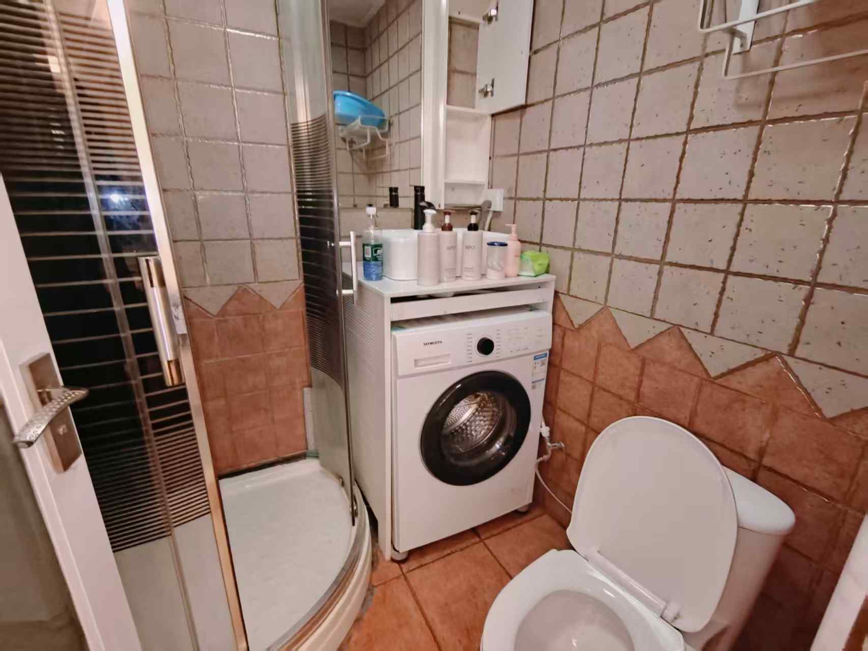 世纪阳光大厦公寓楼 1室1厅1卫 1000.0元/月 世纪阳光大厦公寓楼 1室1厅1卫 1000.0元/月室内图