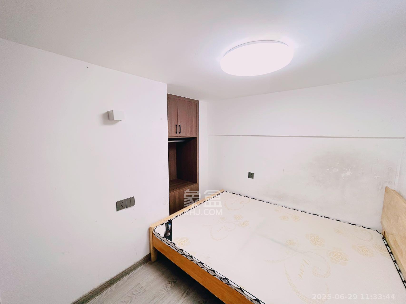 荣盛花语书苑  2室1厅1卫    1950.0元/月室内图