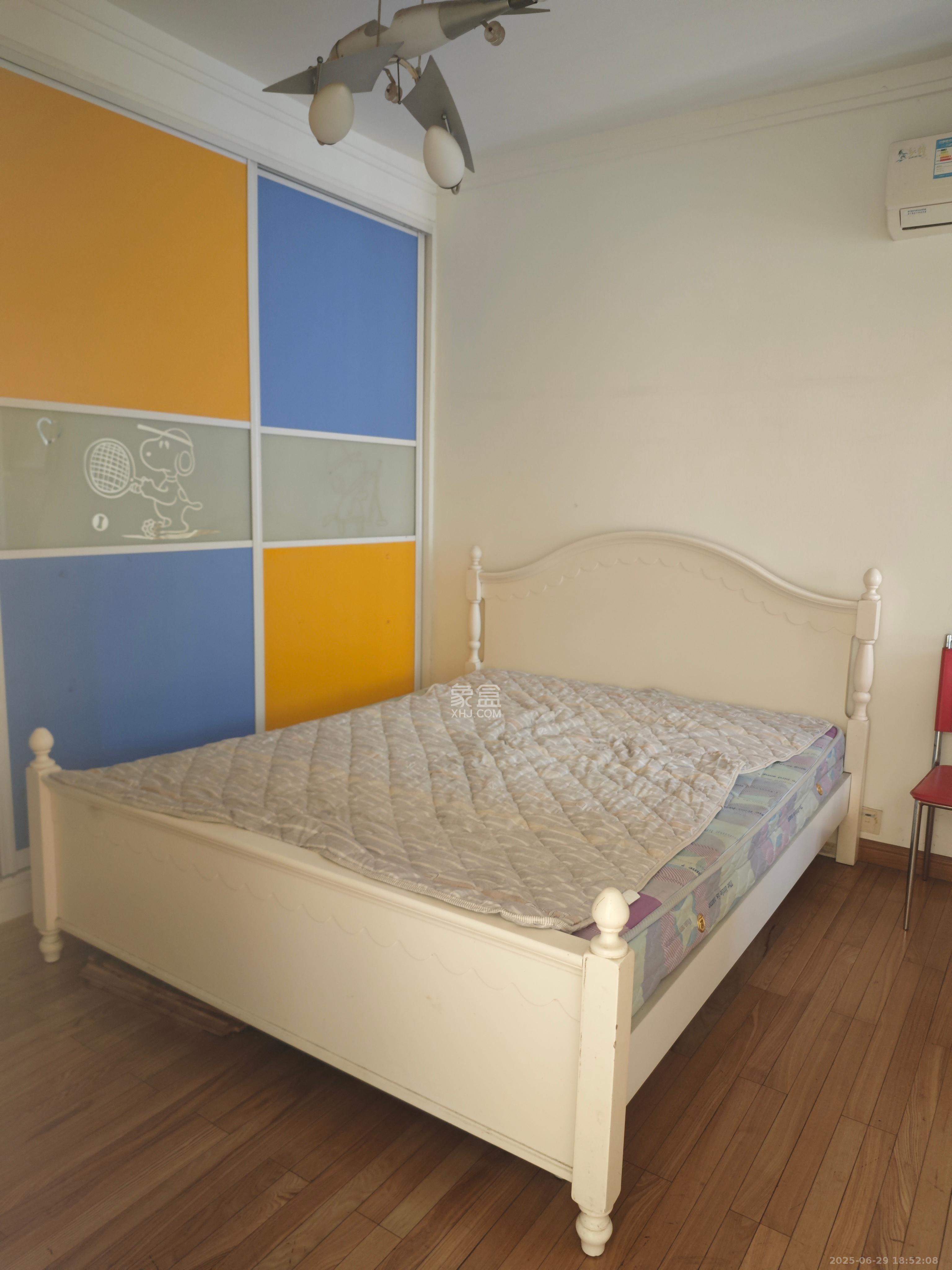 湘域中央 2室1厅1卫 3200.0元/月 湘域中央 2室1厅1卫 3200.0元/月室内图